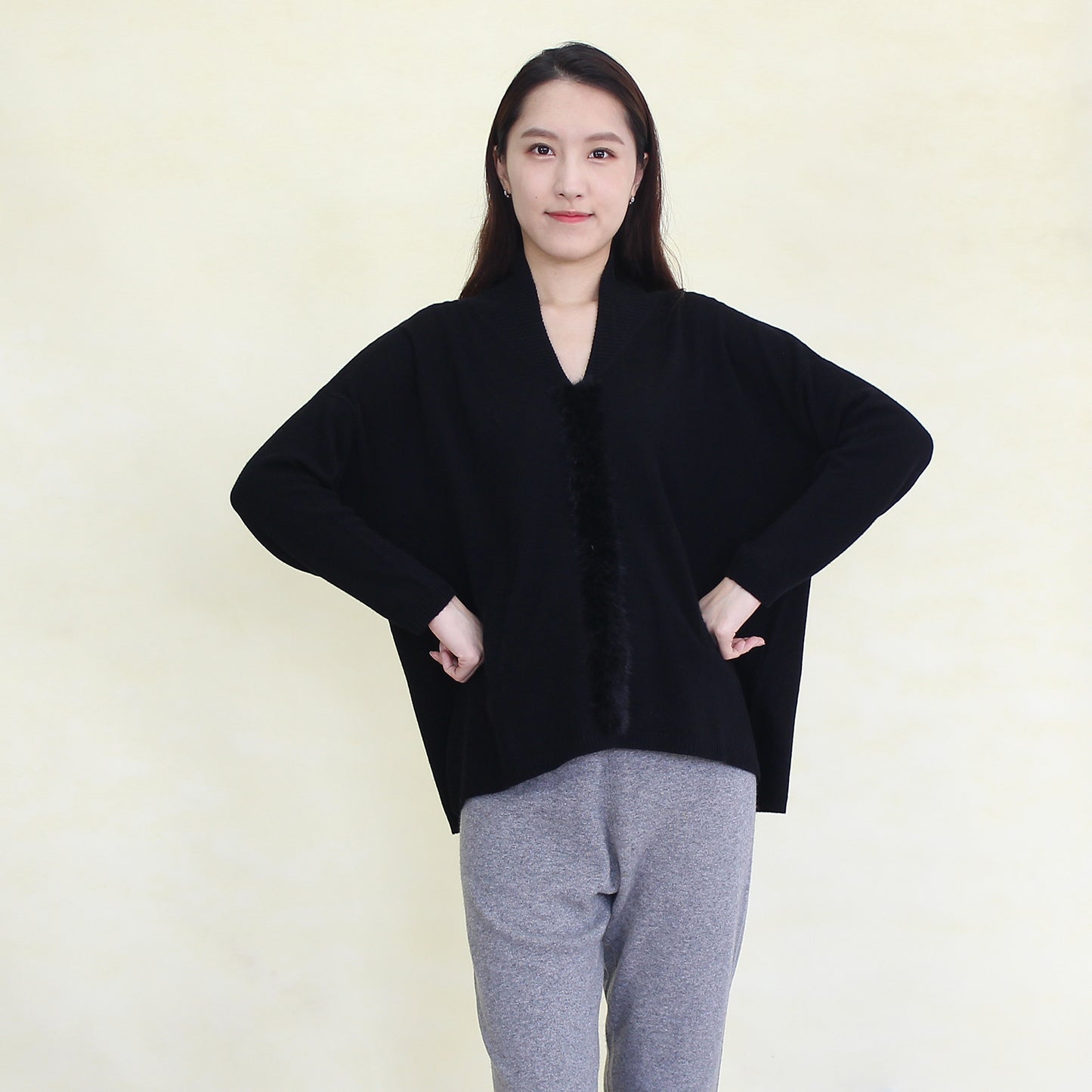 Women's cashmere pullover with mink