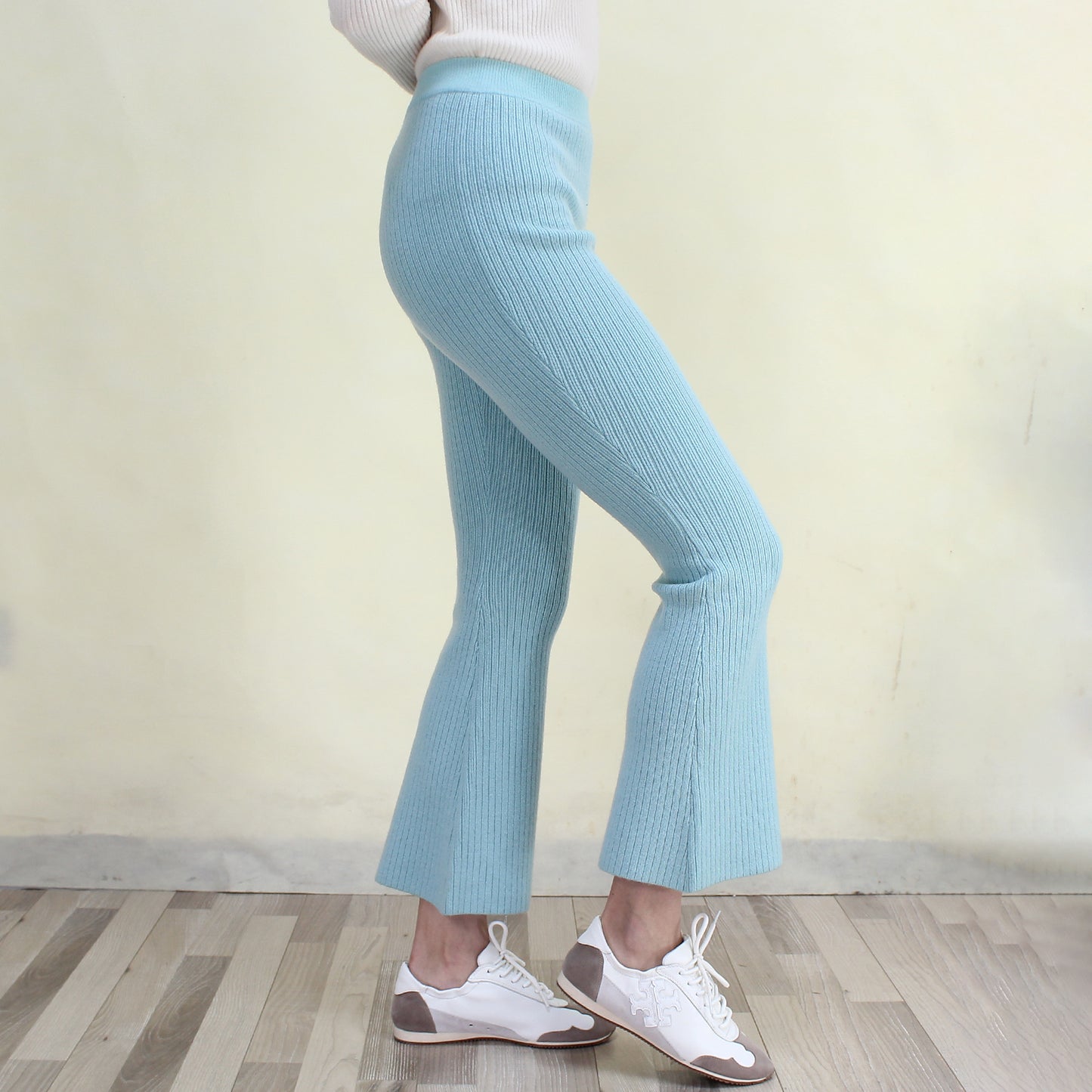 Women's cashmere flared trousers
