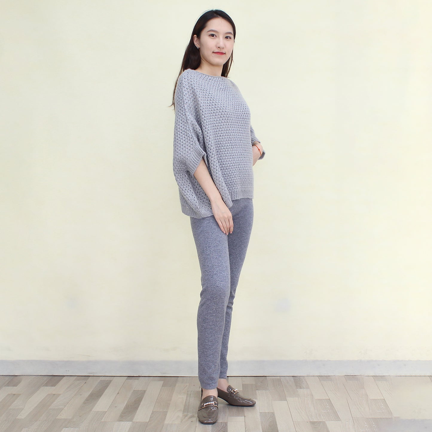 Women's cashmere pullover