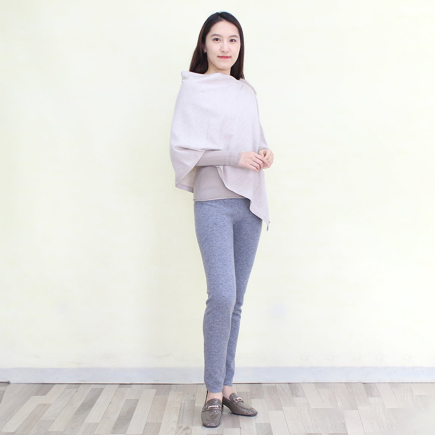 Women's cashmere pants
