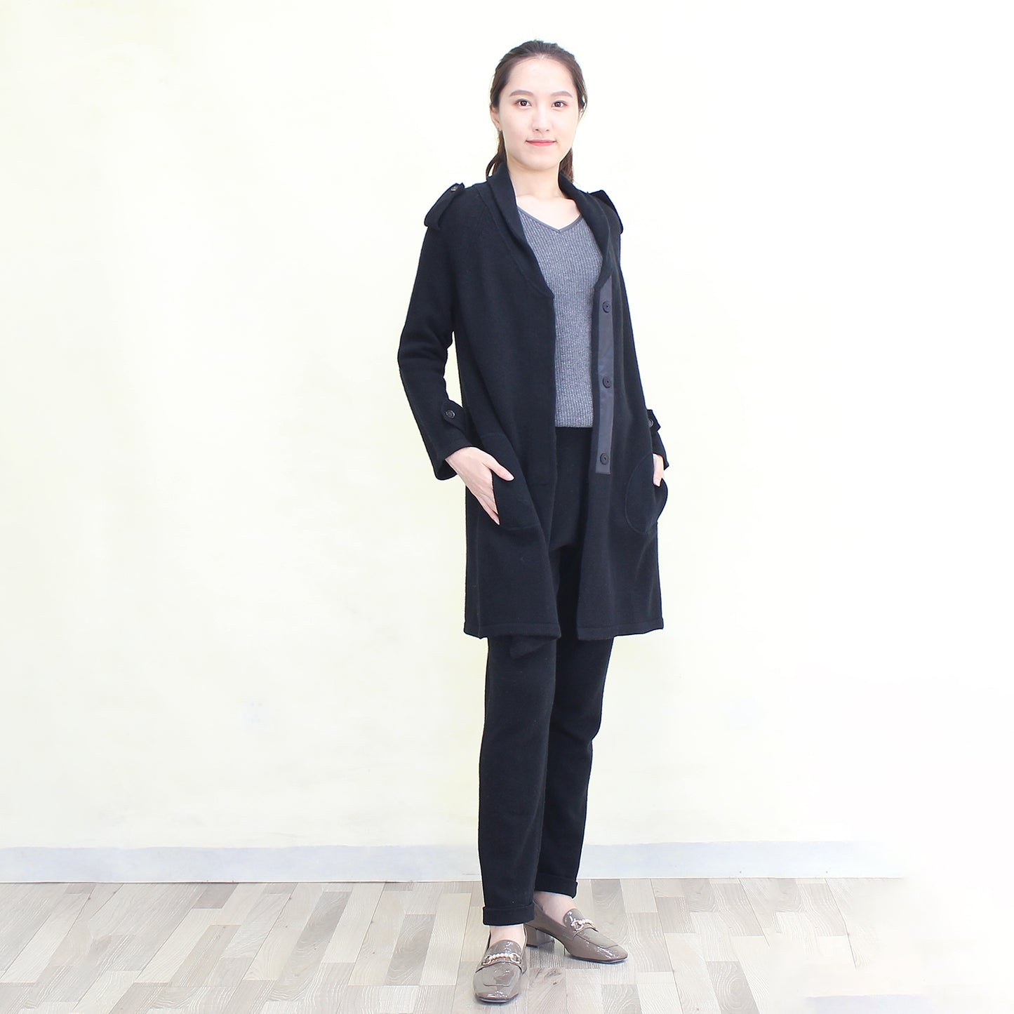 Women's cashmere pants