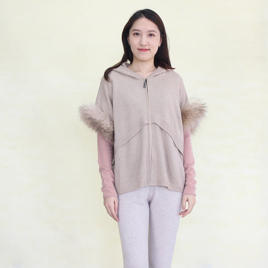 Women's cashmere cardigan with fox fur trim