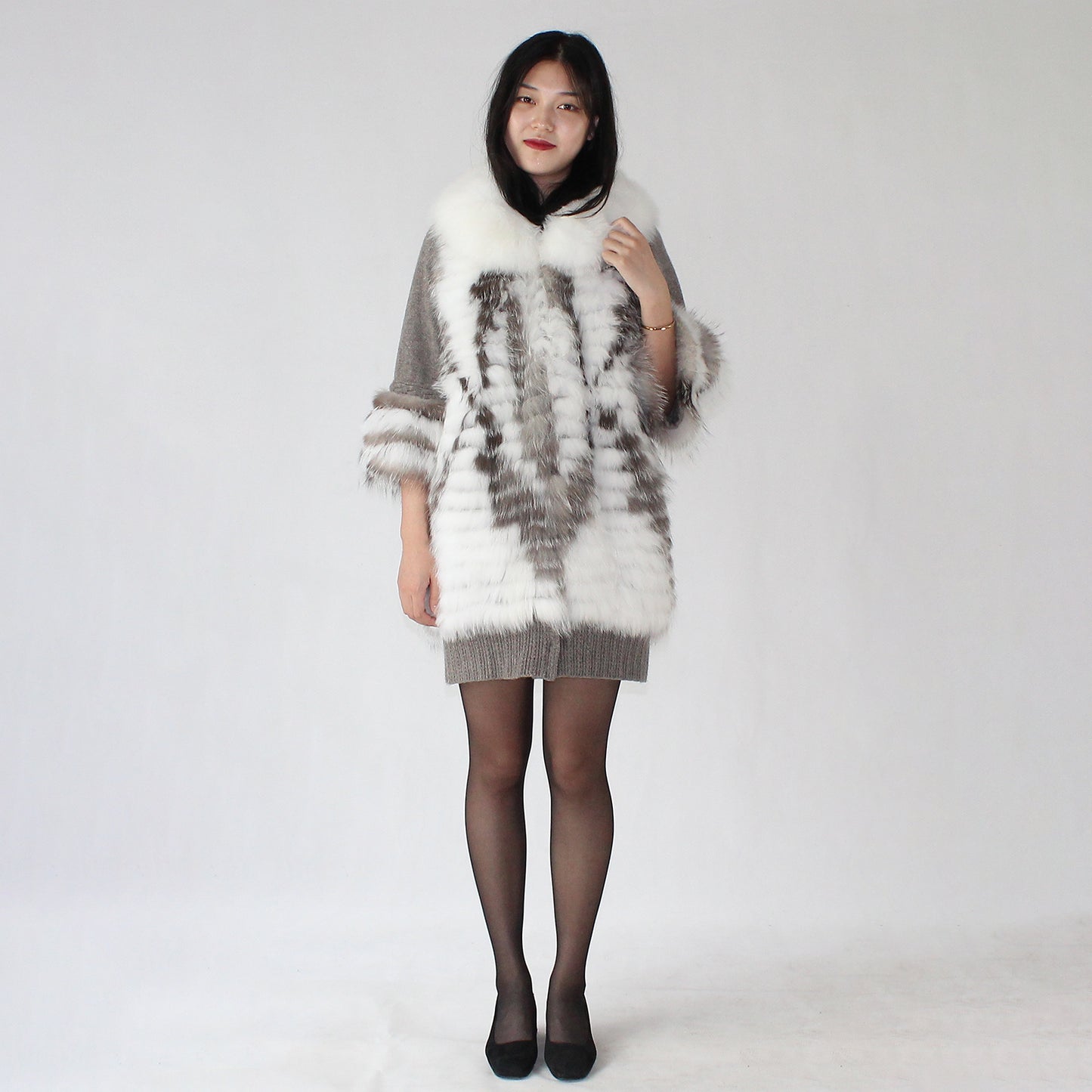 Women's cashmere coat with fox fur
