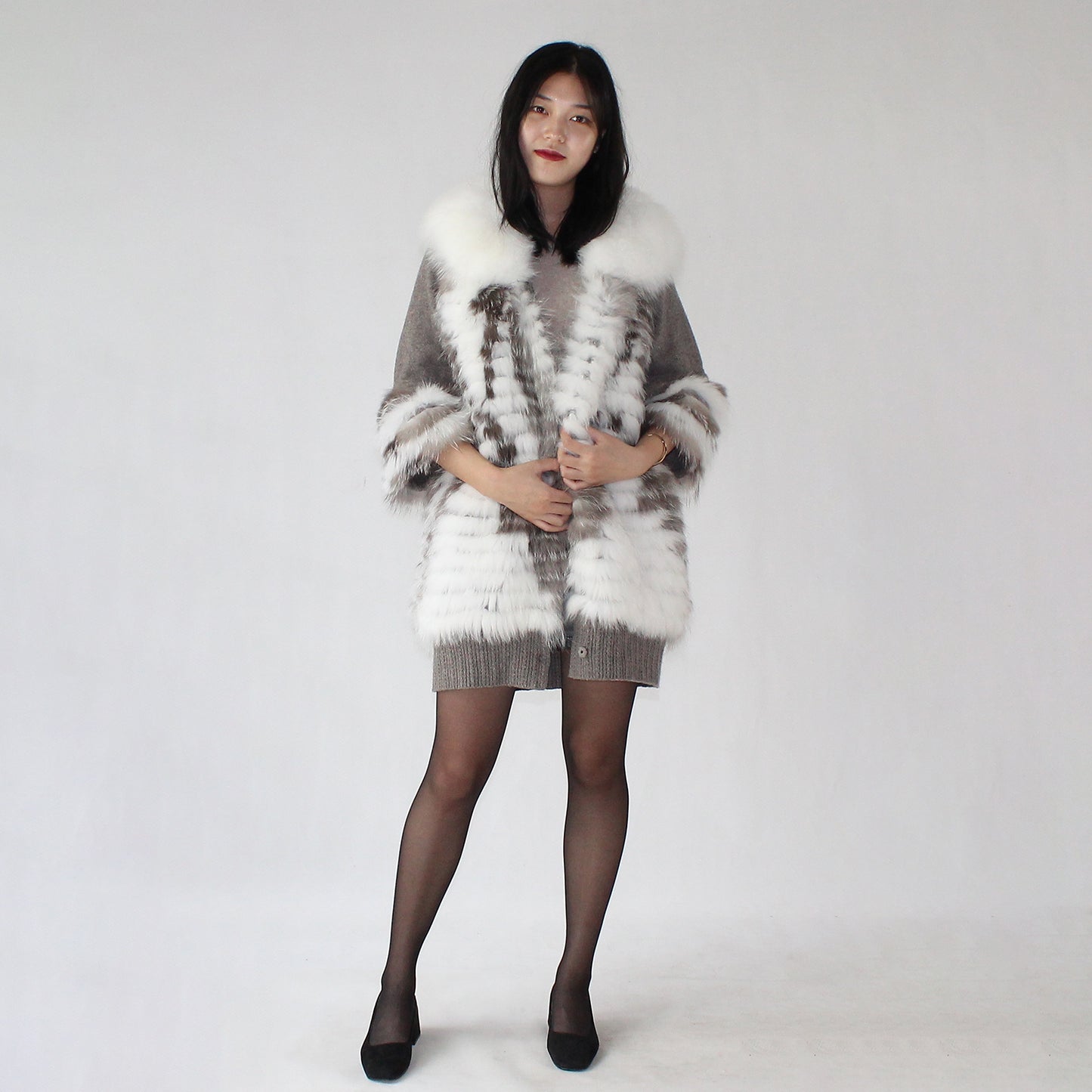 Women's cashmere coat with fox fur