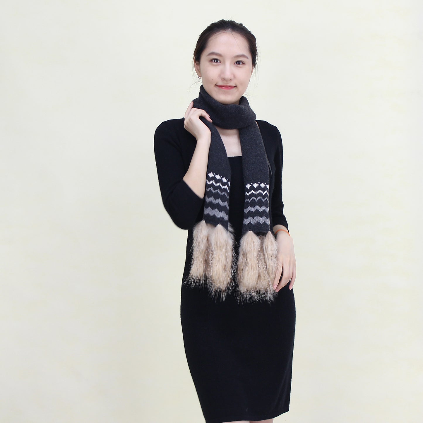 Cashmere scarf