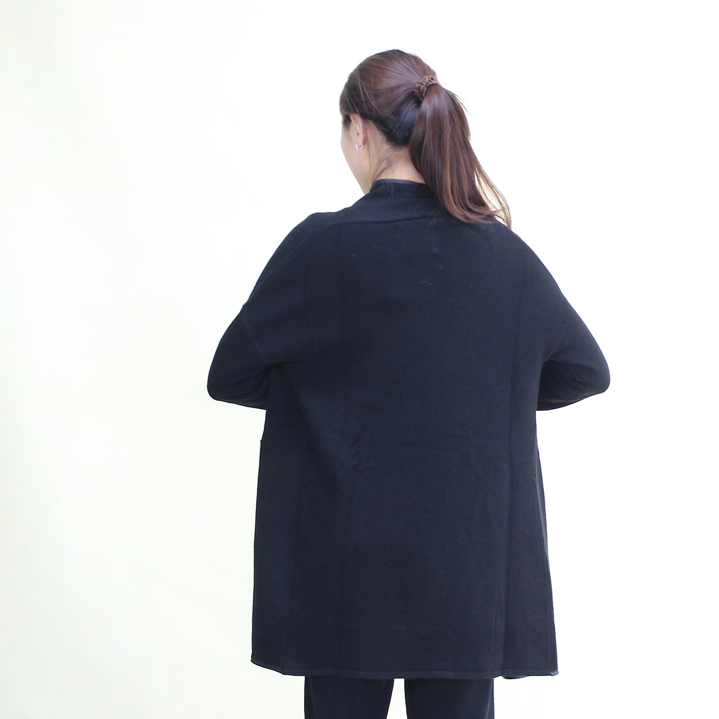 Women's cashmere coat with leather
