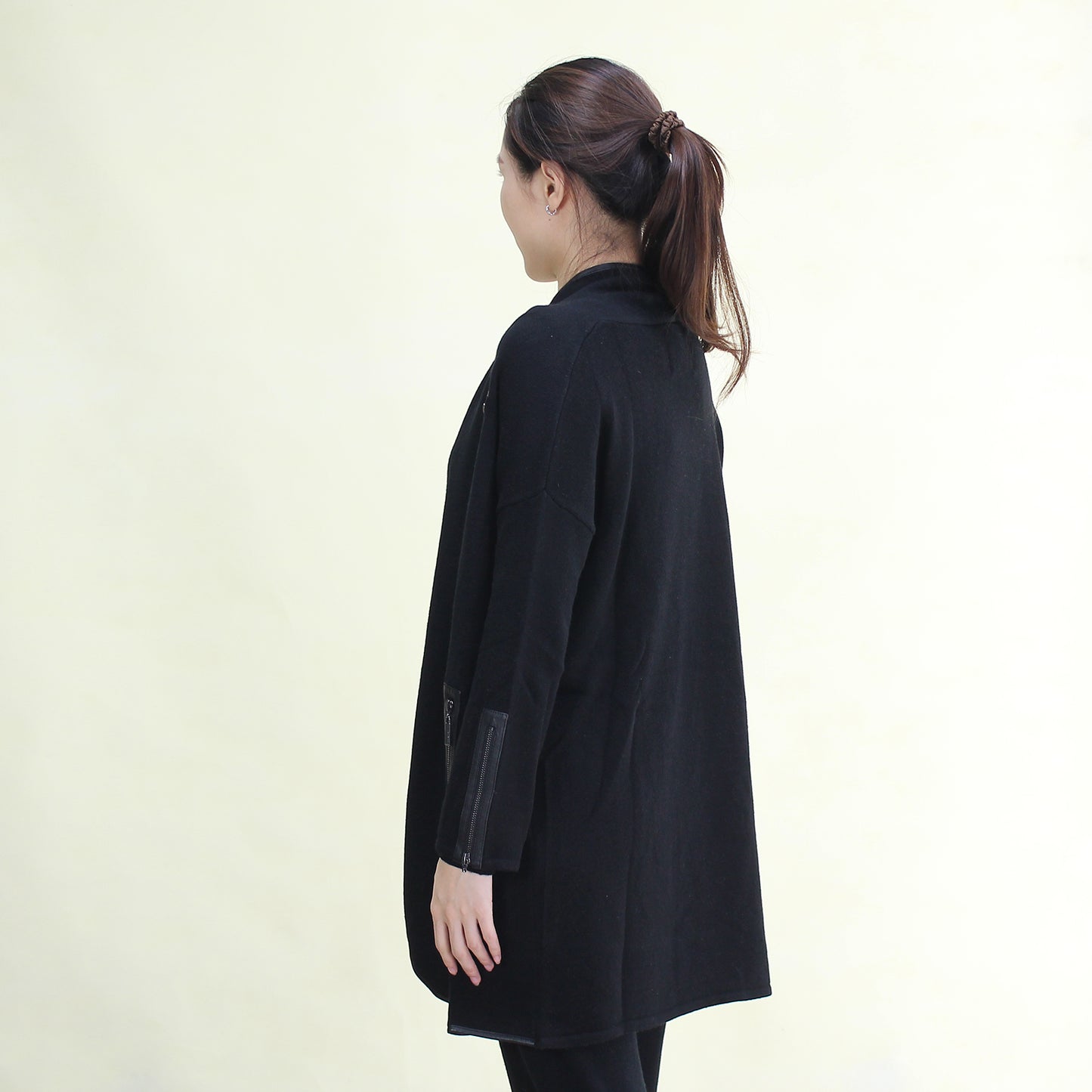 Women's cashmere coat with leather