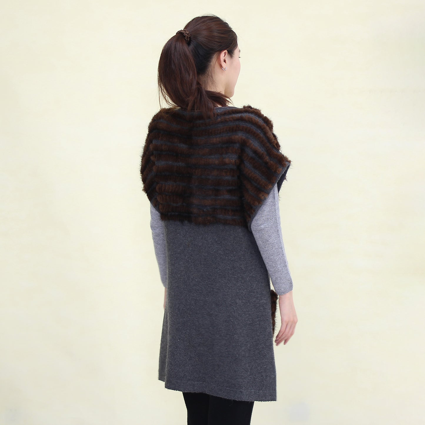 Women's cashmere with mink cardigan vest