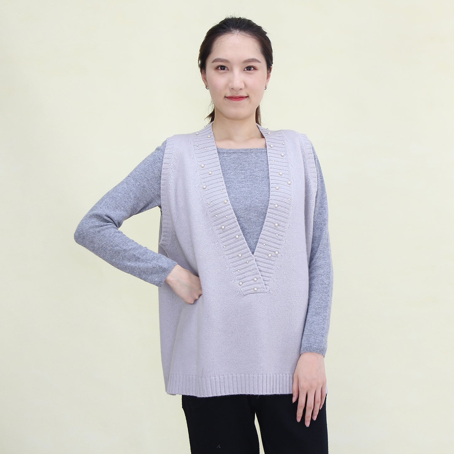 Women's cashmere cardigan vest