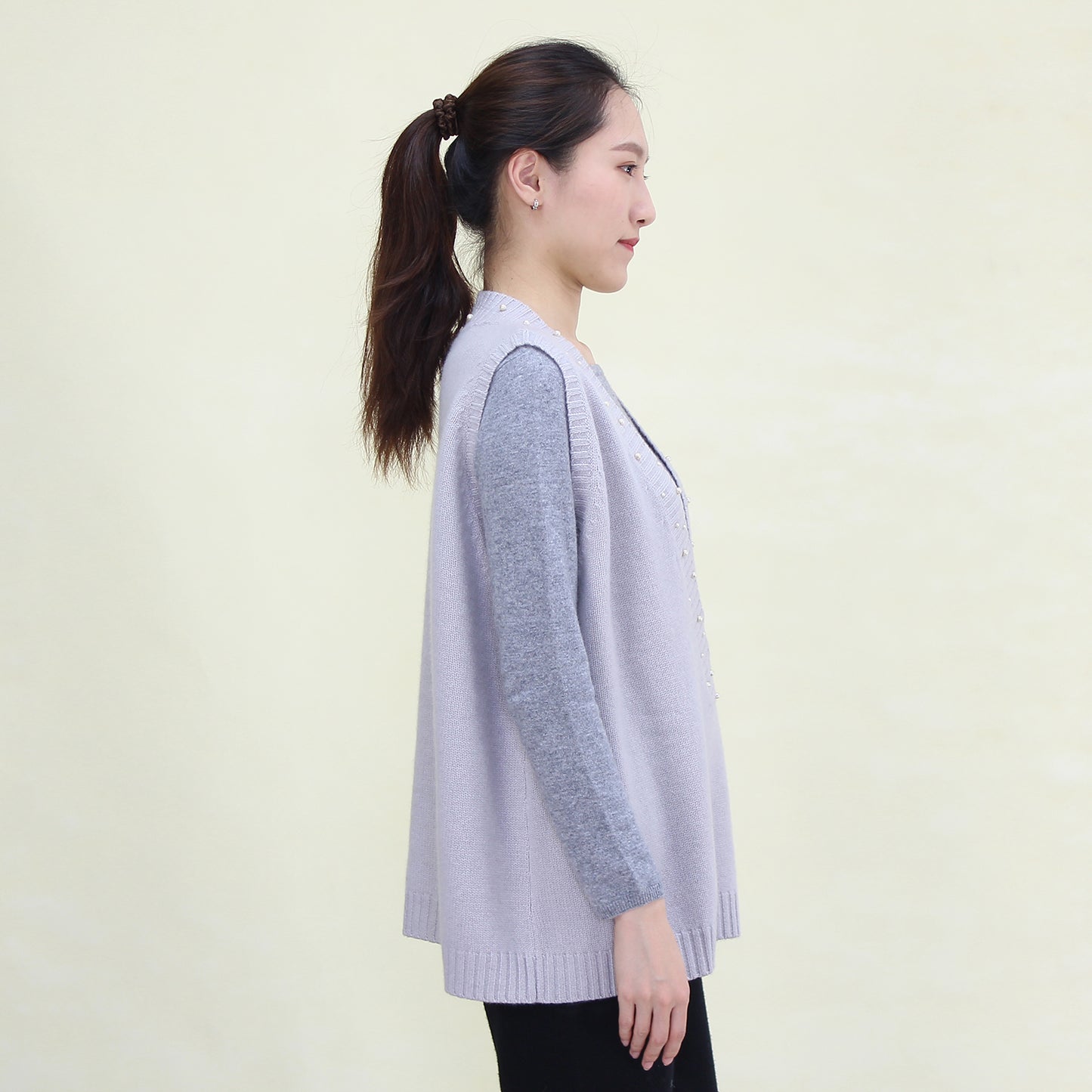 Women's cashmere cardigan vest