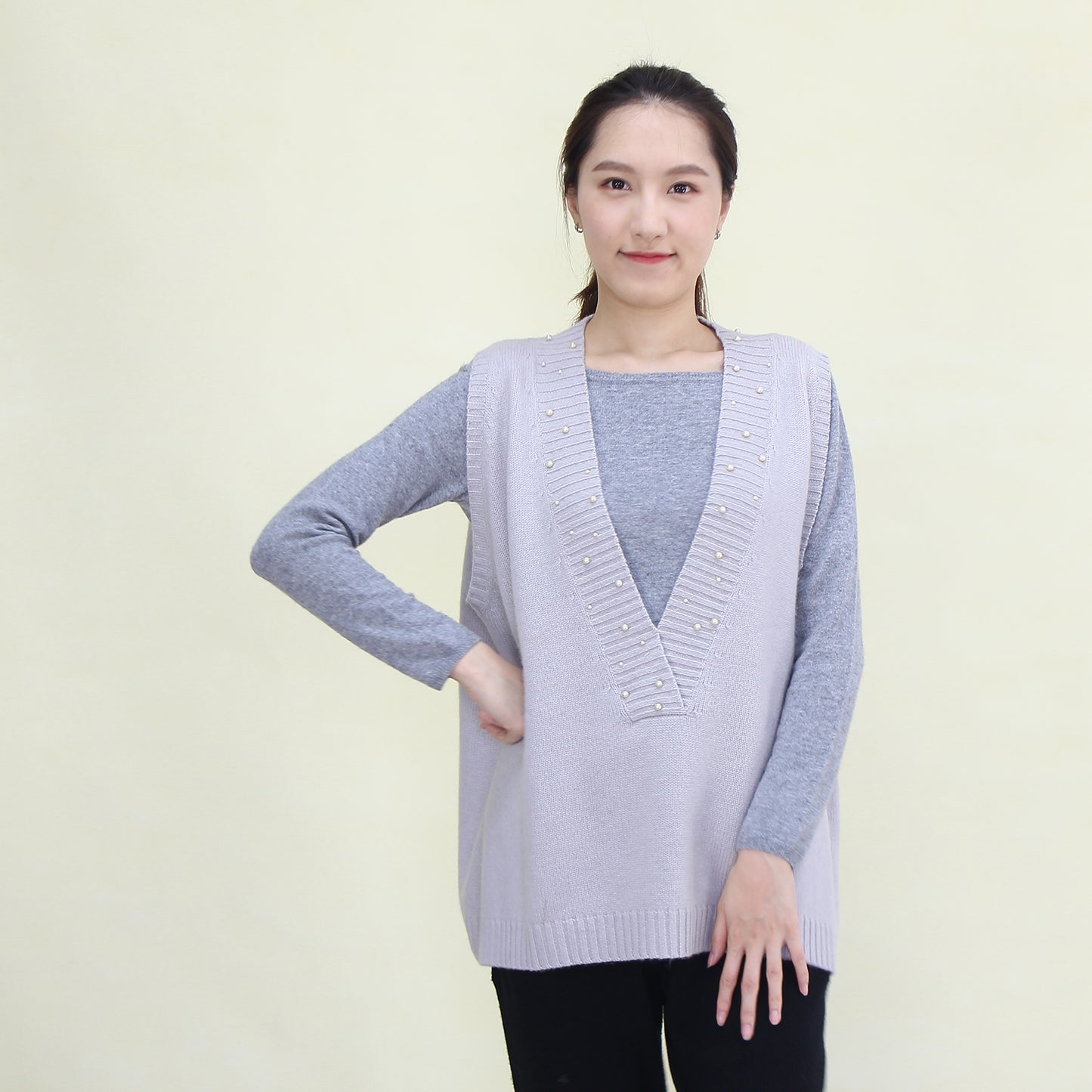 Women's cashmere cardigan vest