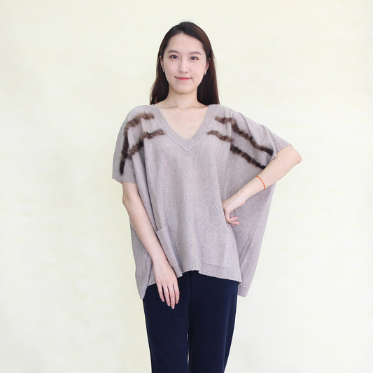 Women's cashmere pullover with mink strip