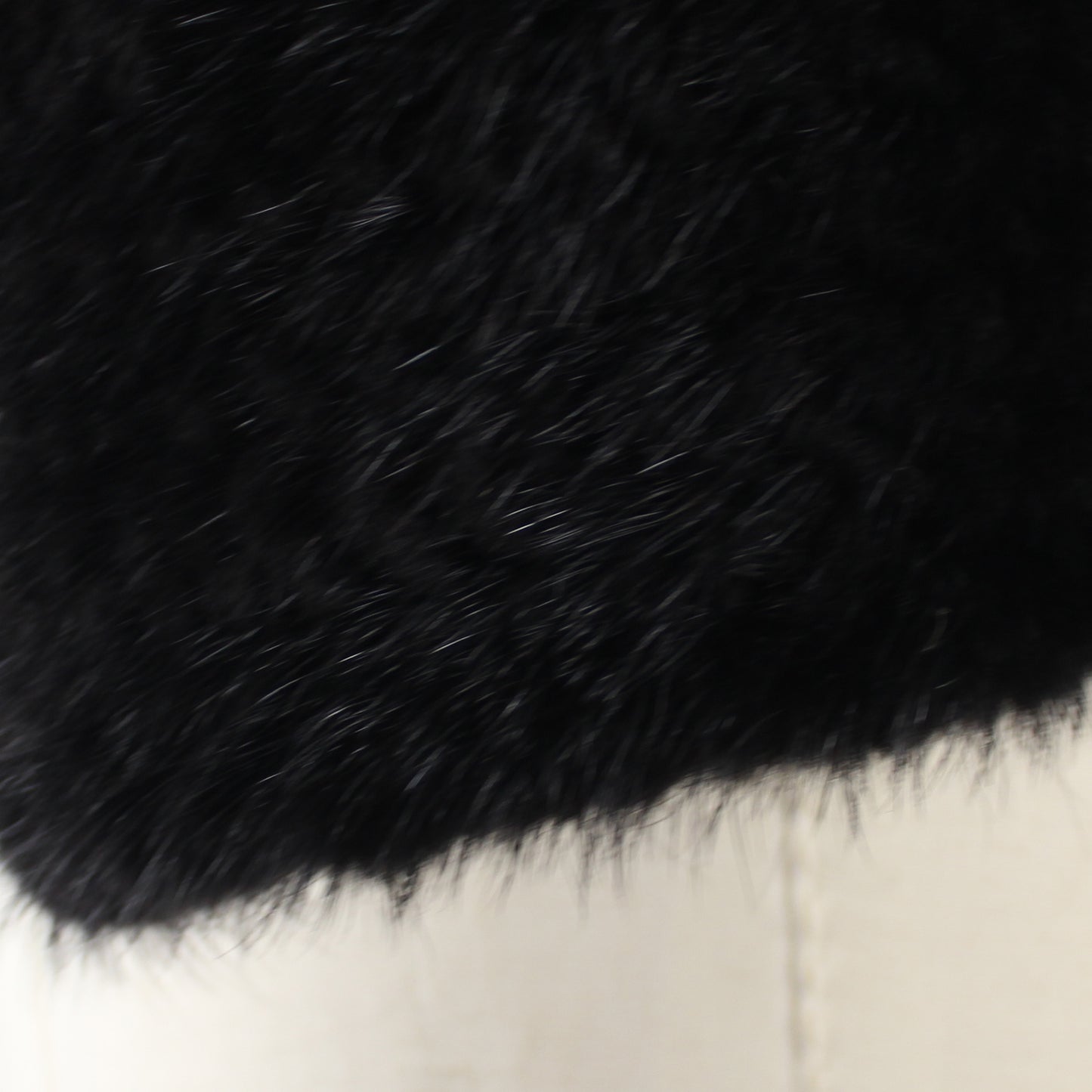 Women's knitted mink top