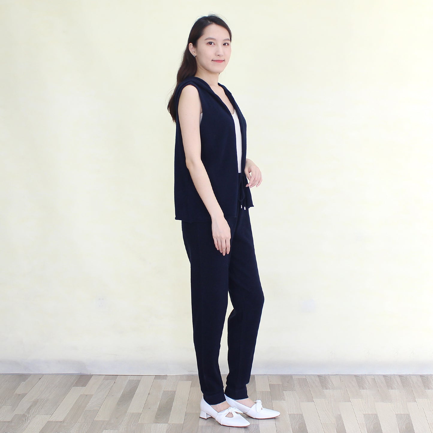 Women's cashmere vest