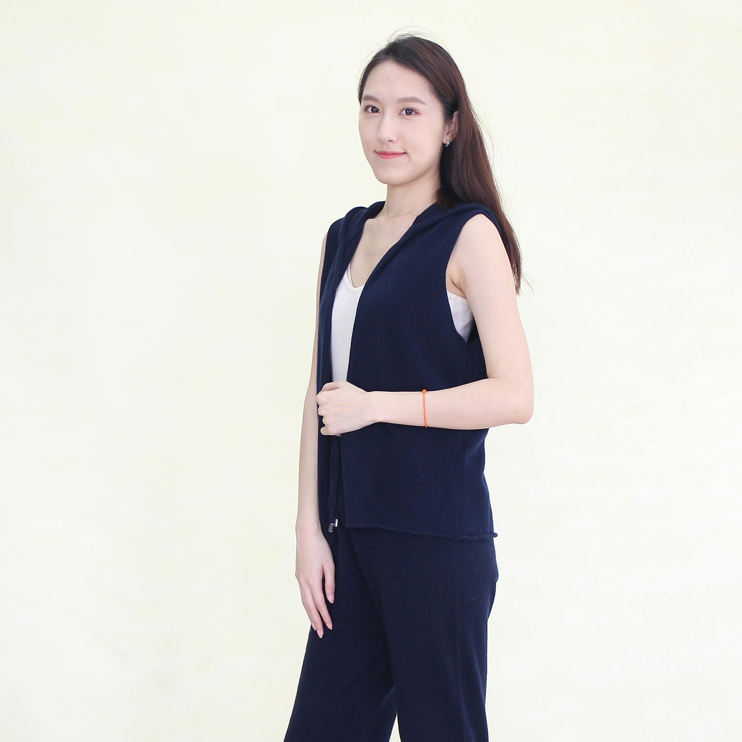 Women's cashmere vest