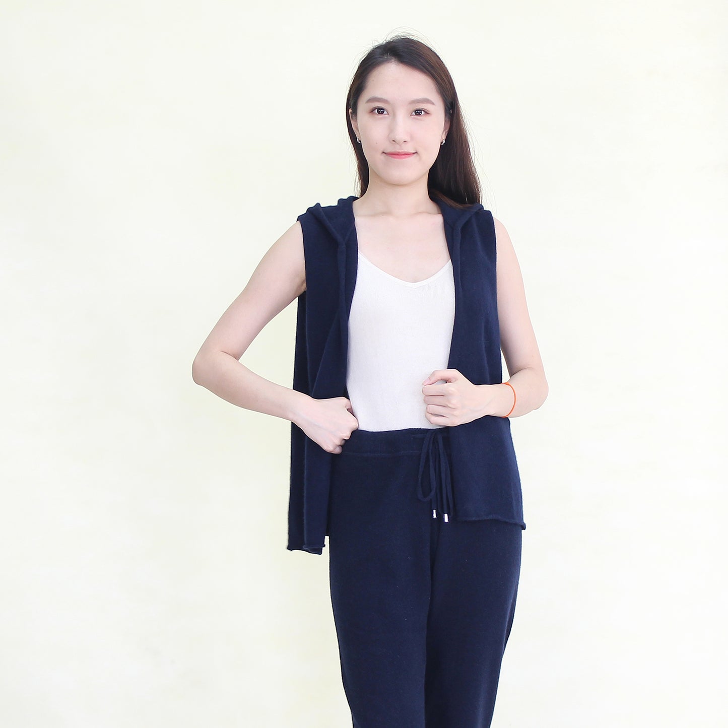 Women's cashmere vest