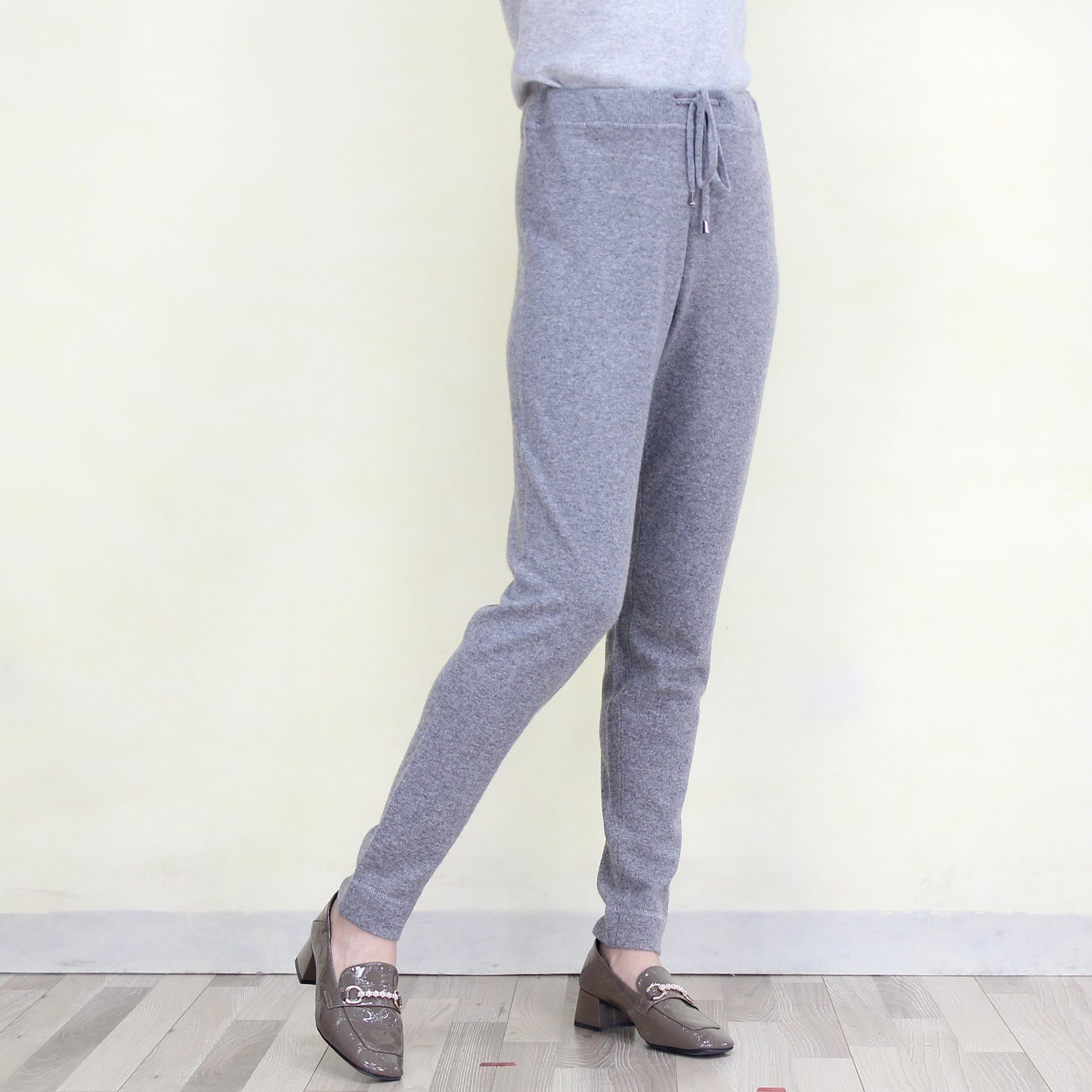 Women's cashmere pants
