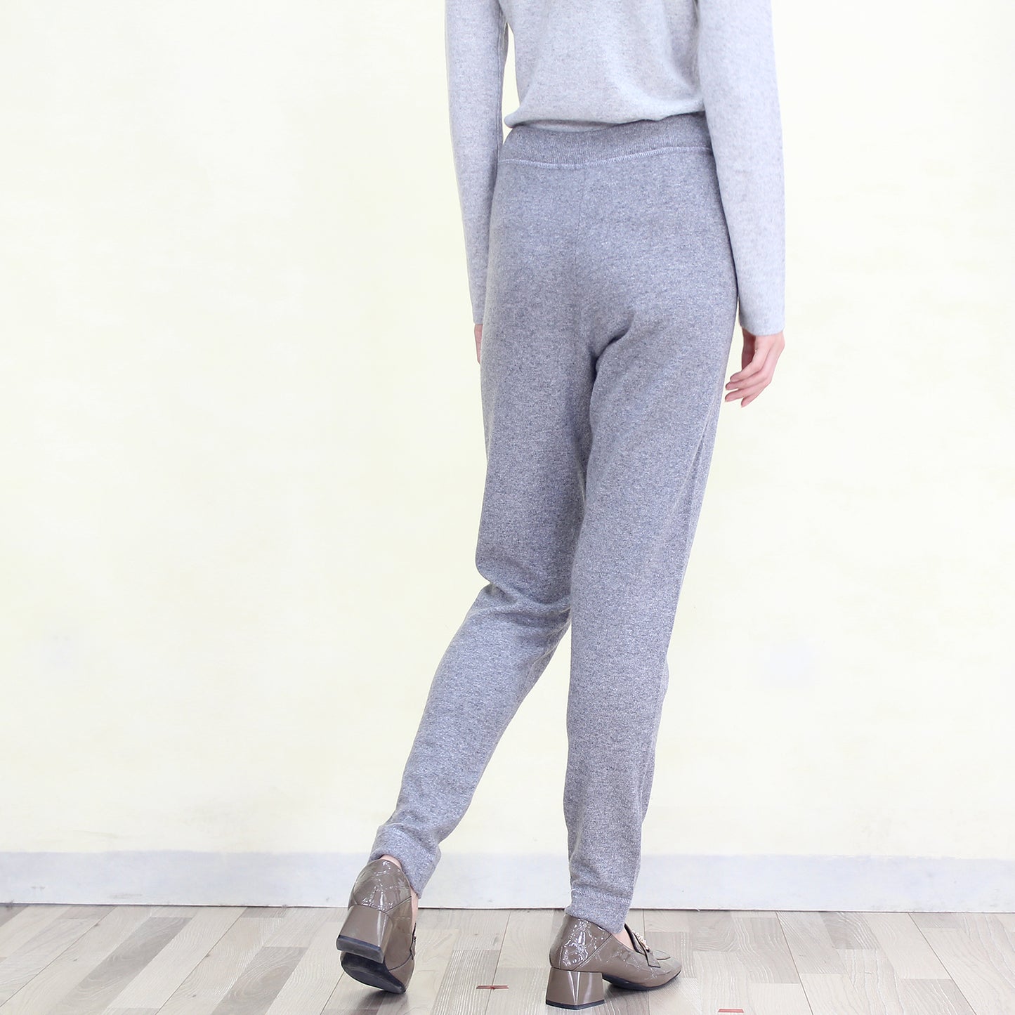 Women's cashmere pants