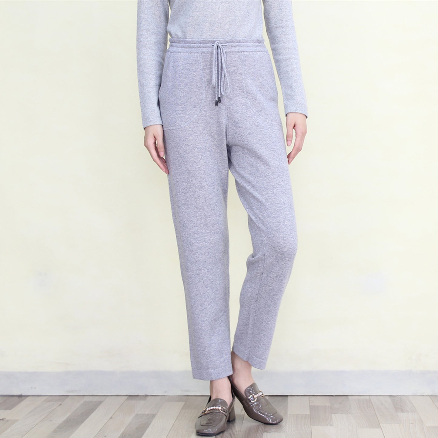 Women's cashmere pants