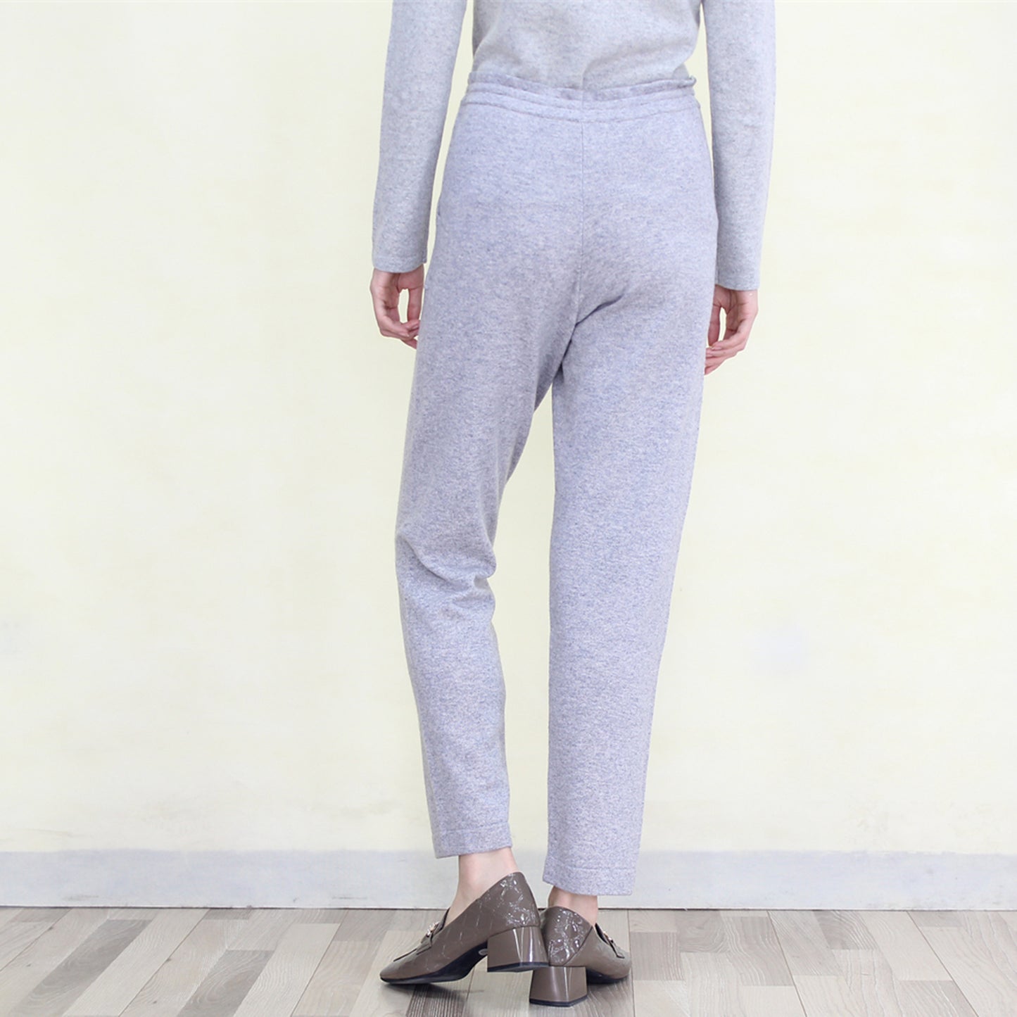 Women's cashmere pants