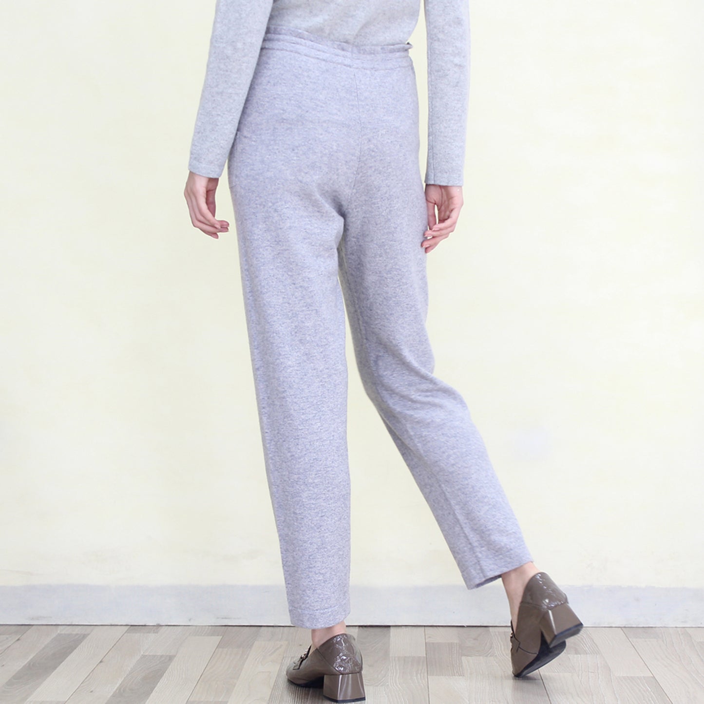 Women's cashmere pants