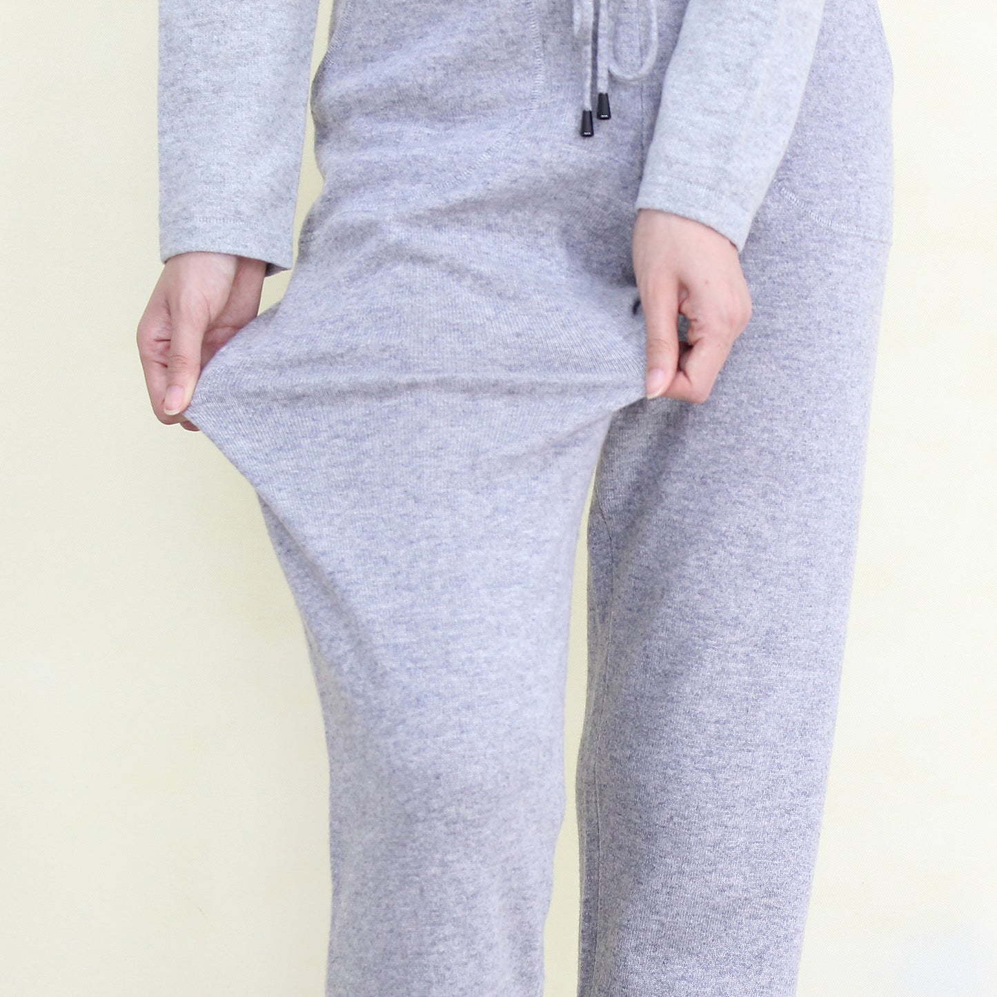 Women's cashmere pants