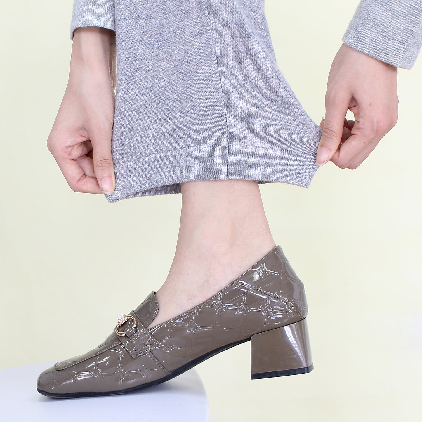 Women's cashmere pants