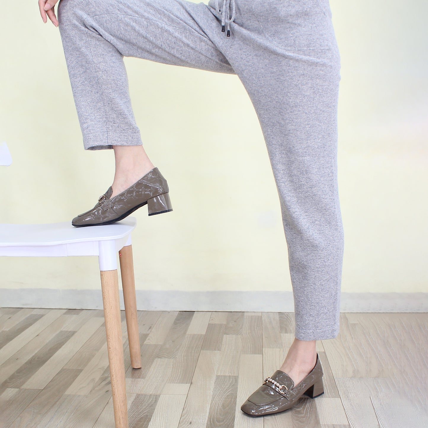 Women's cashmere pants