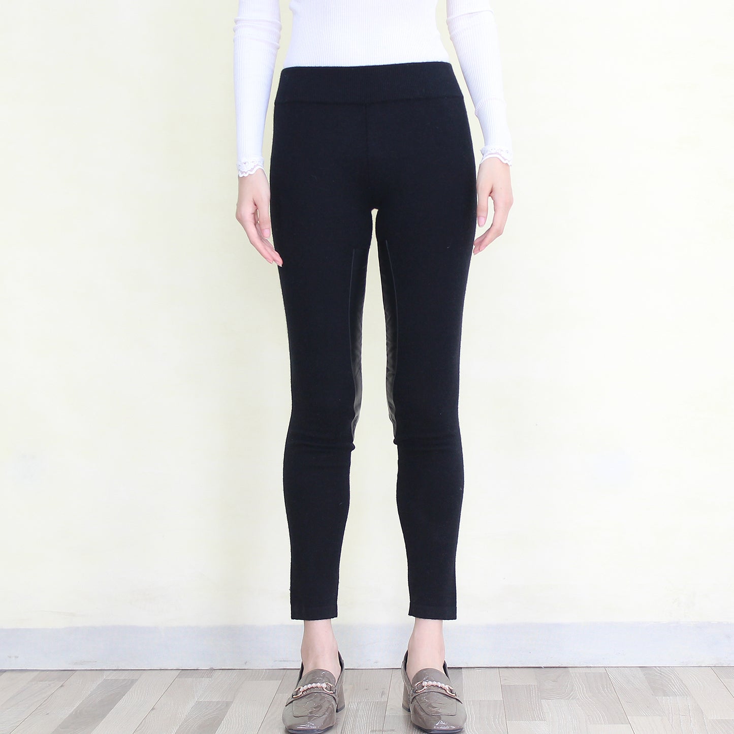 Women's cashmere pants