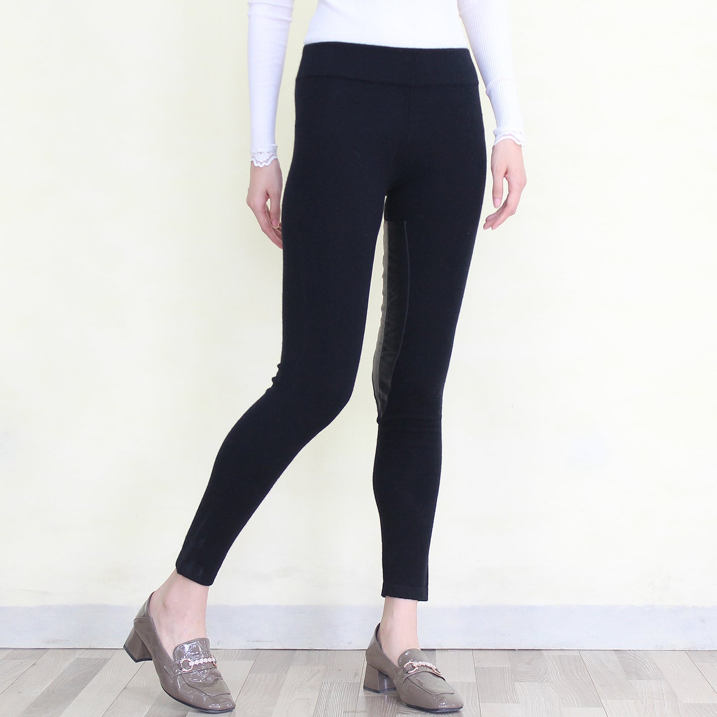 Women's cashmere pants