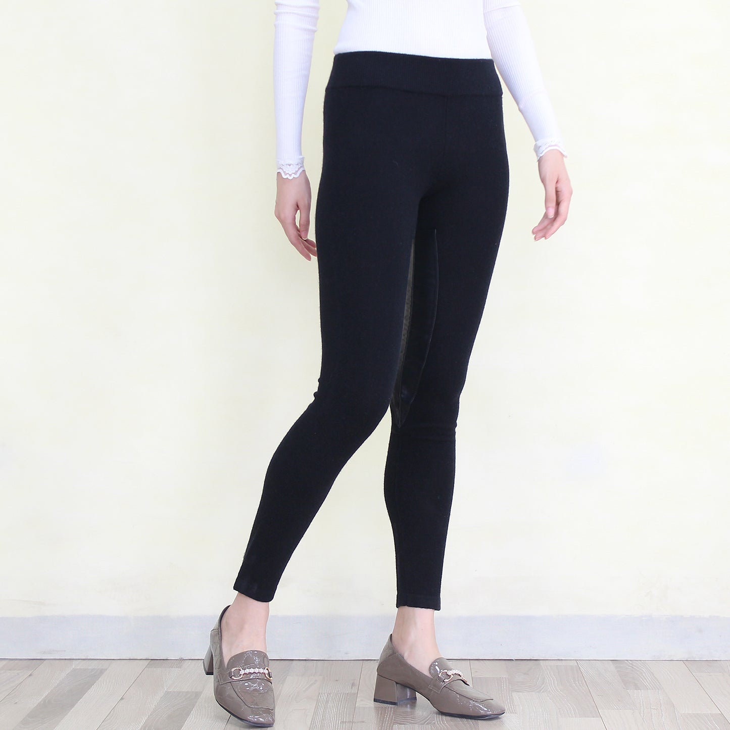 Women's cashmere pants