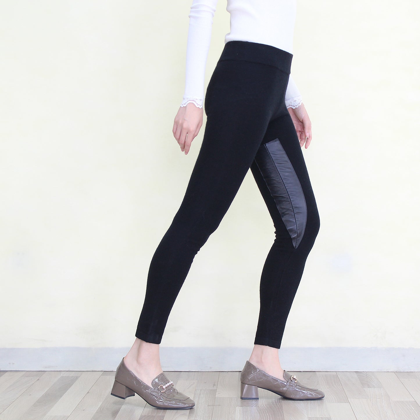 Women's cashmere pants