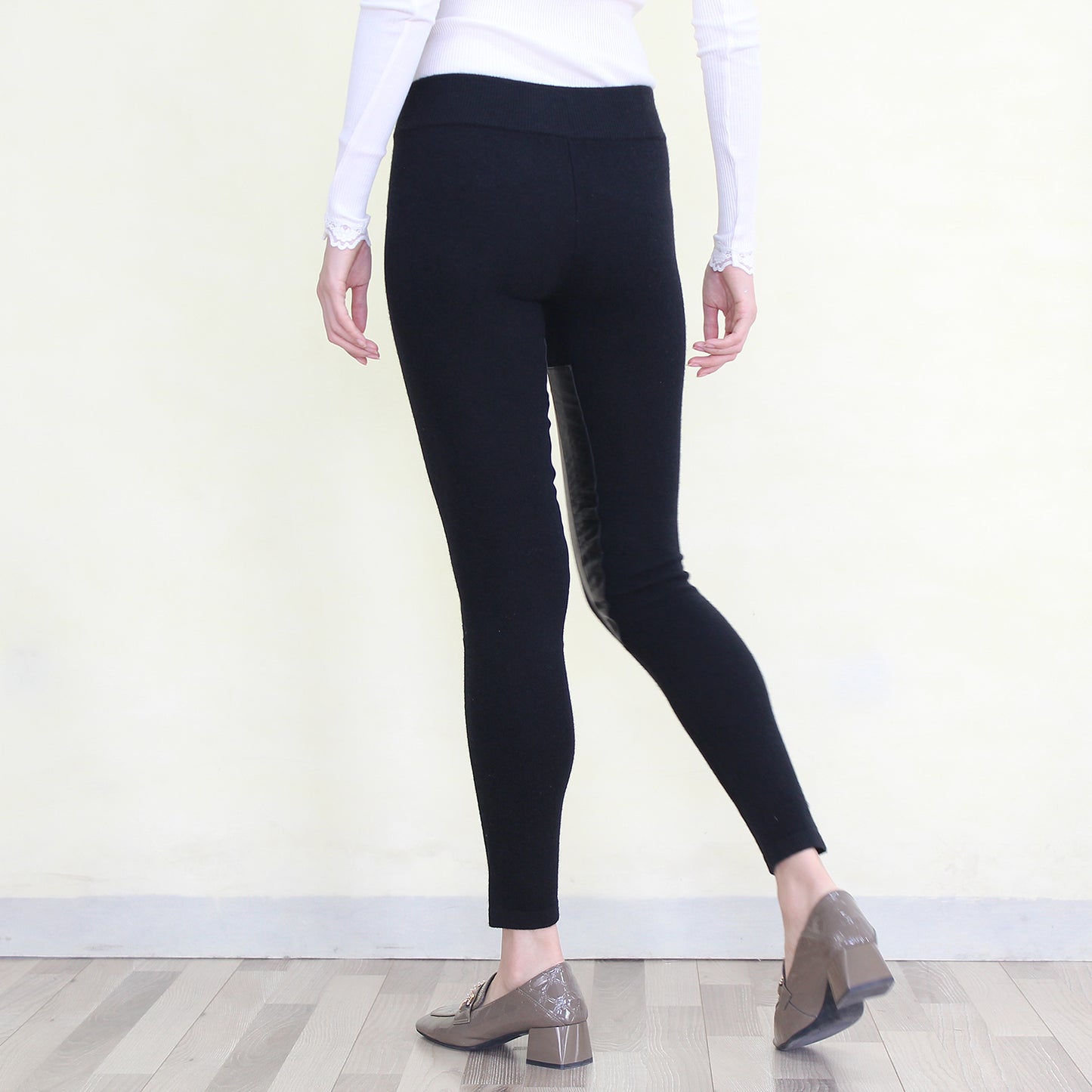 Women's cashmere pants