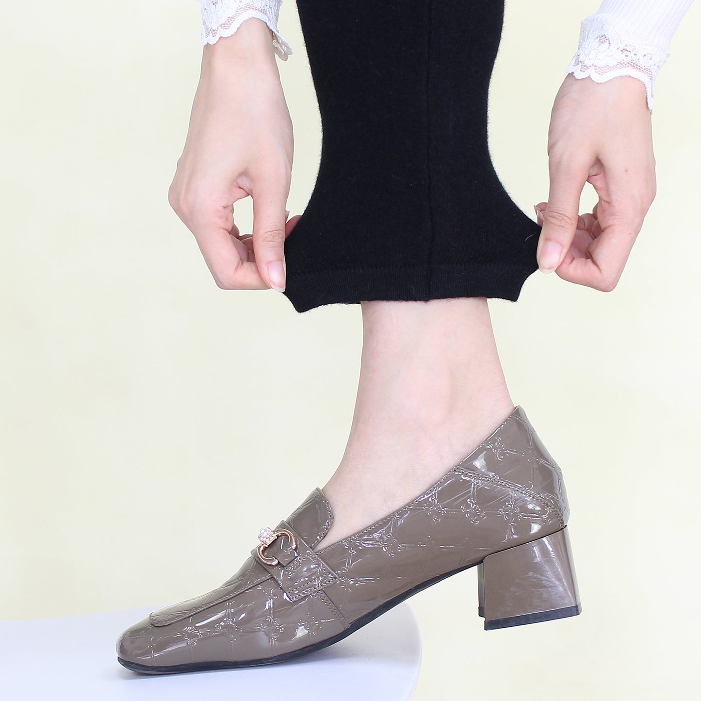 Women's cashmere pants