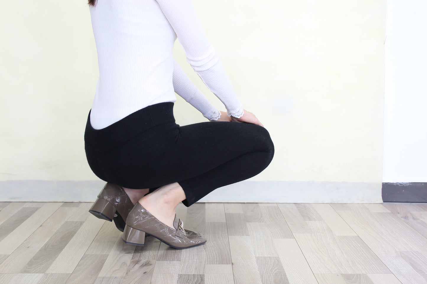 Women's cashmere pants