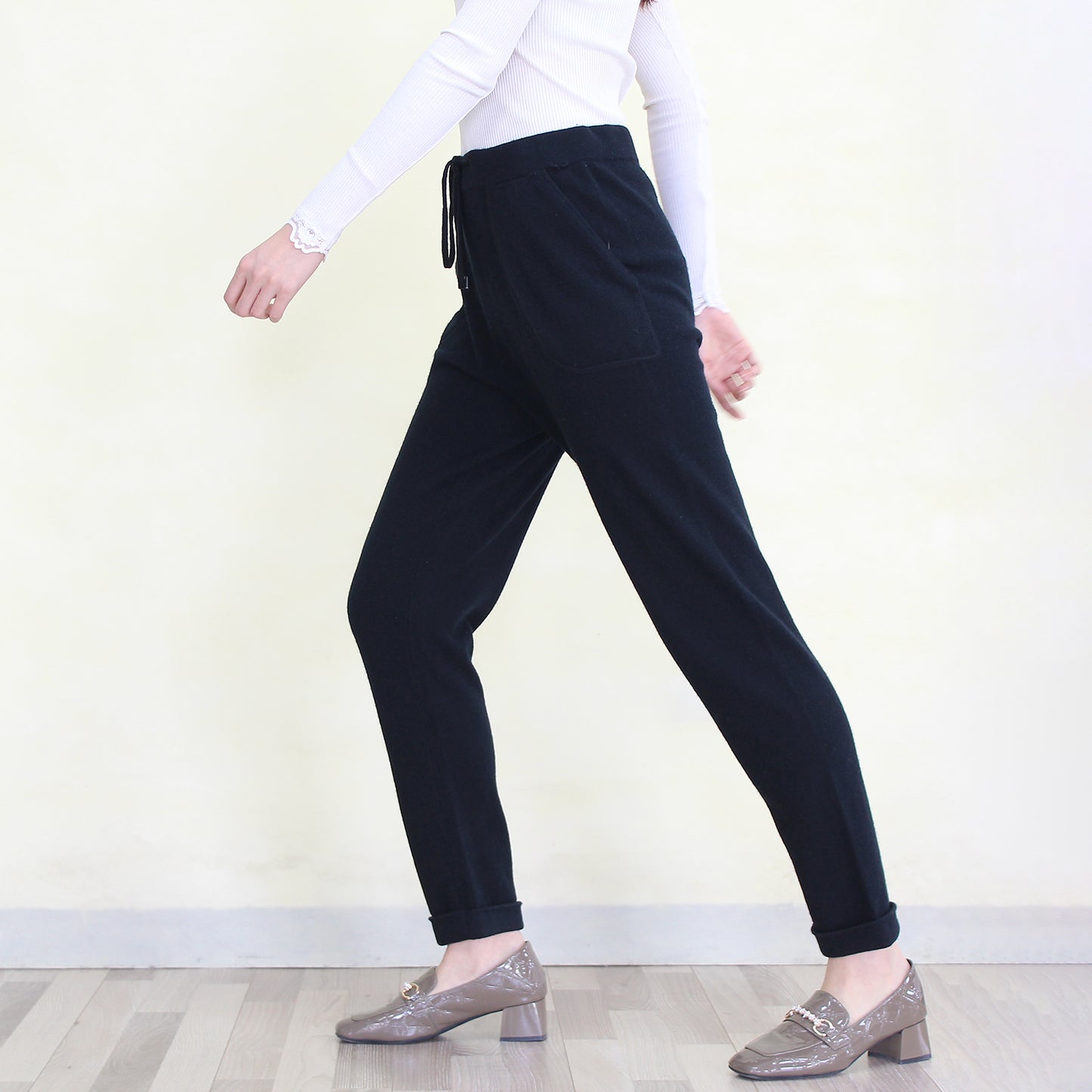 Women's cashmere pants