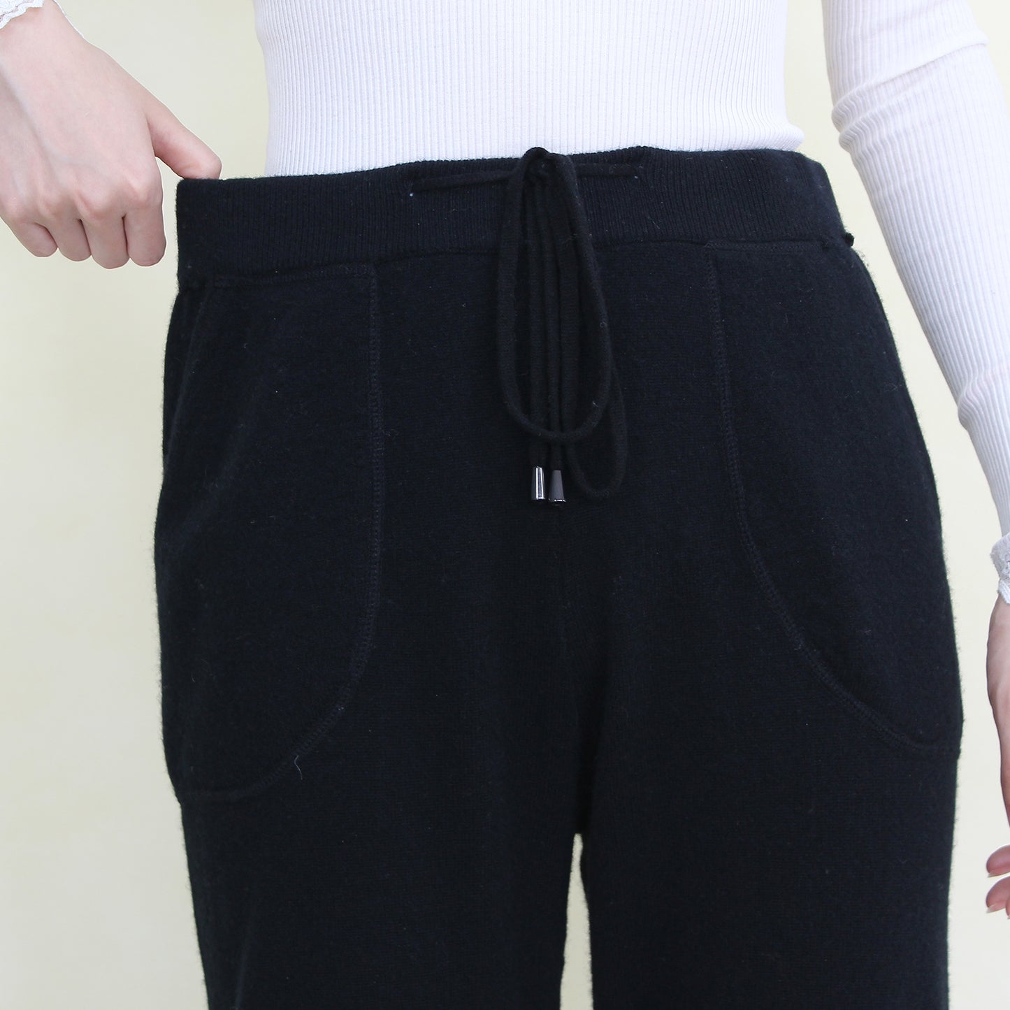 Women's cashmere pants