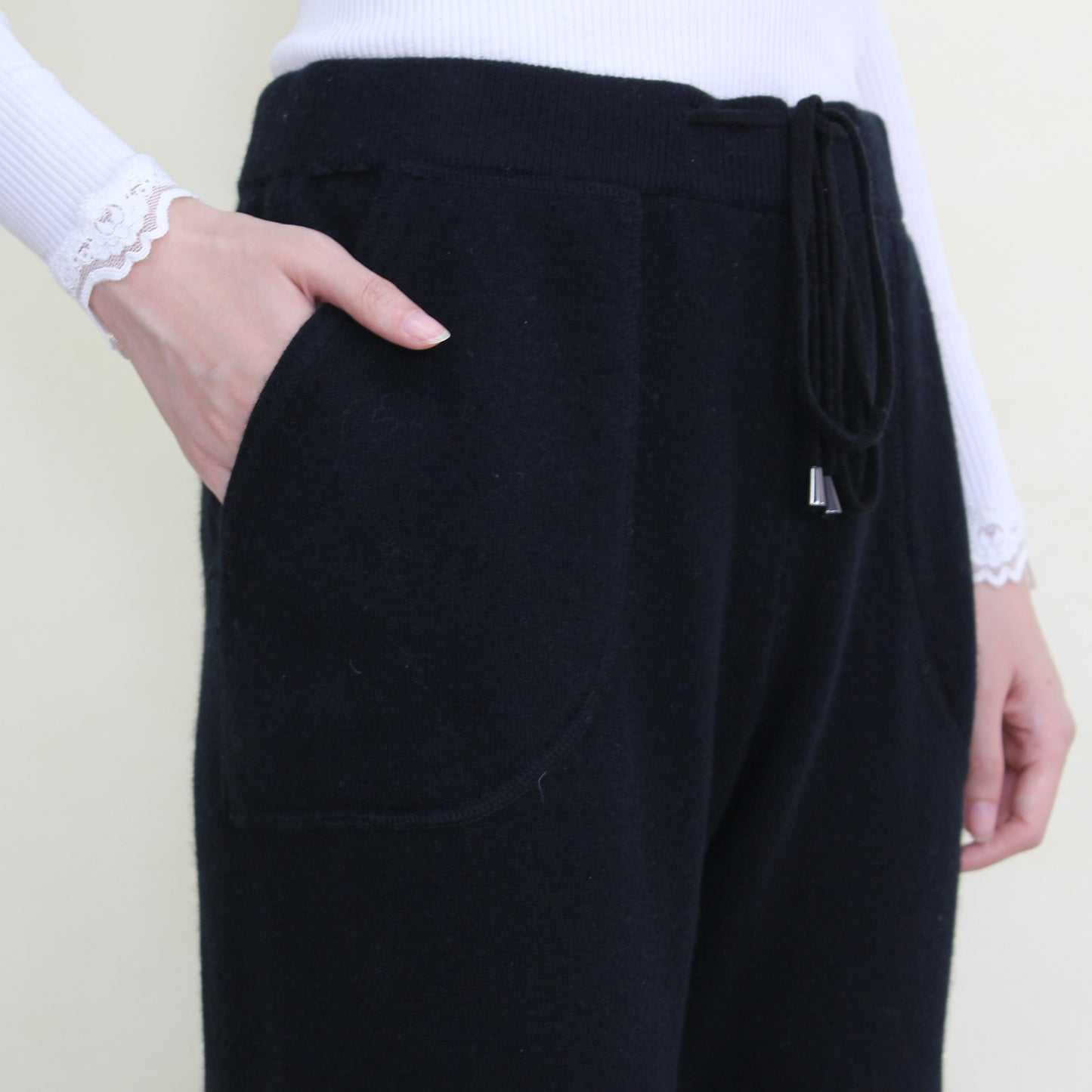 Women's cashmere pants