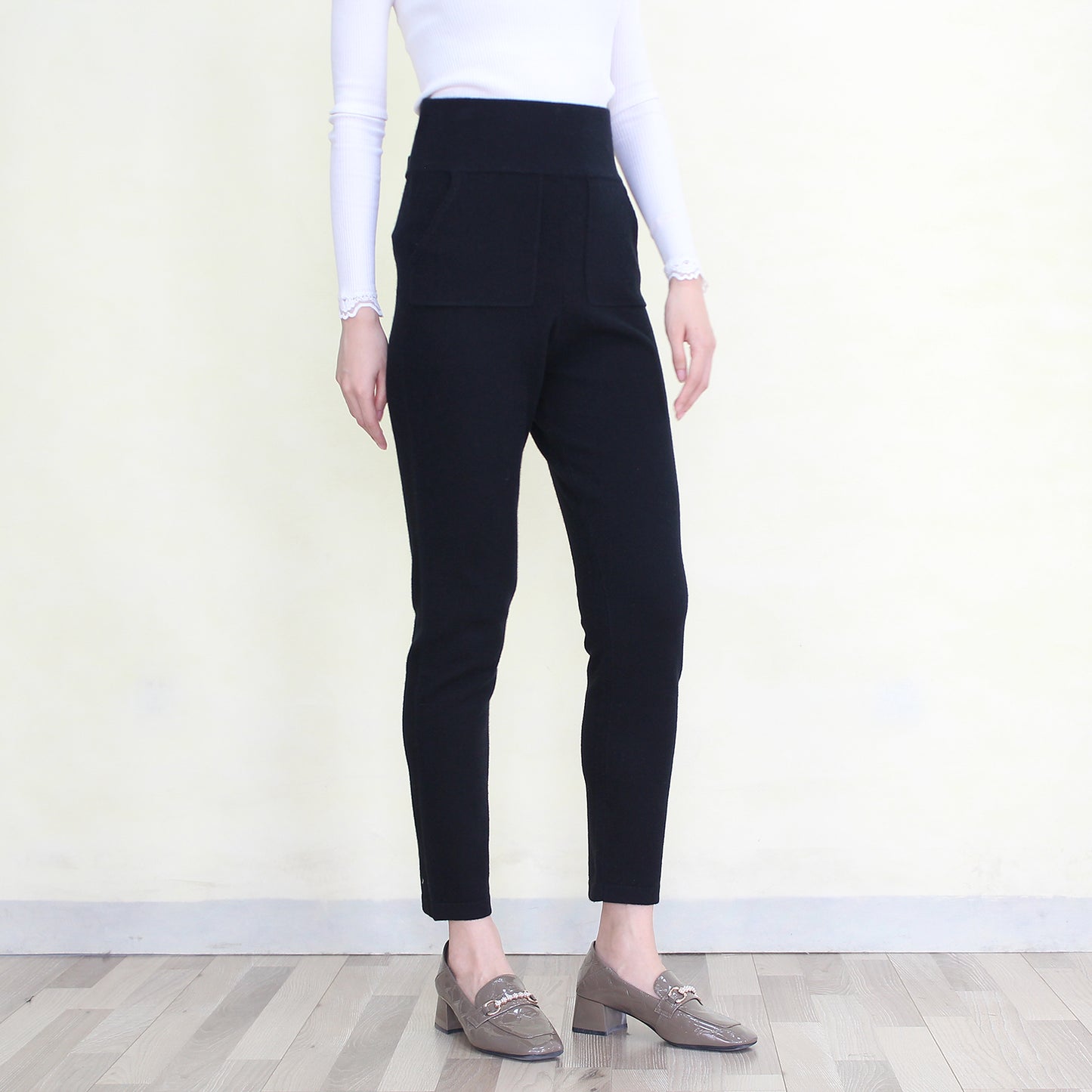 Women's cashmere pants