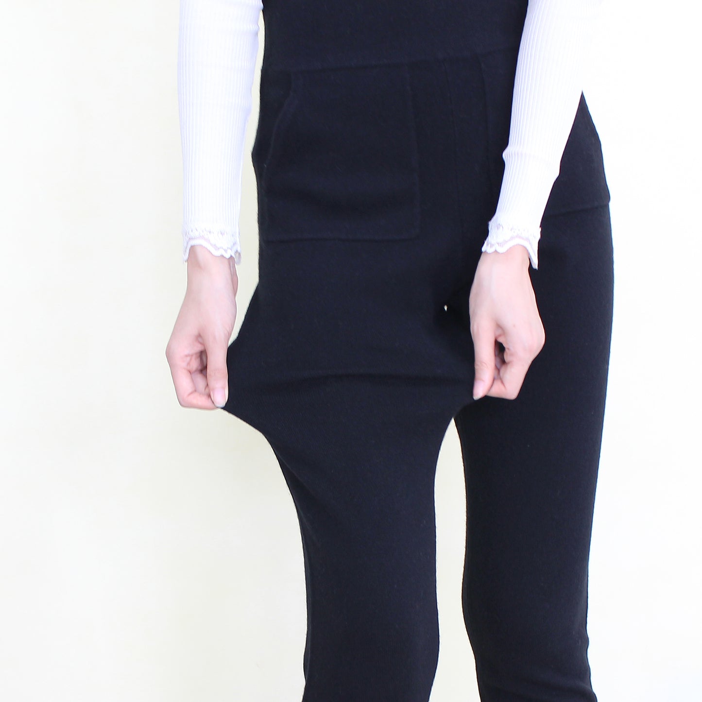 Women's cashmere pants