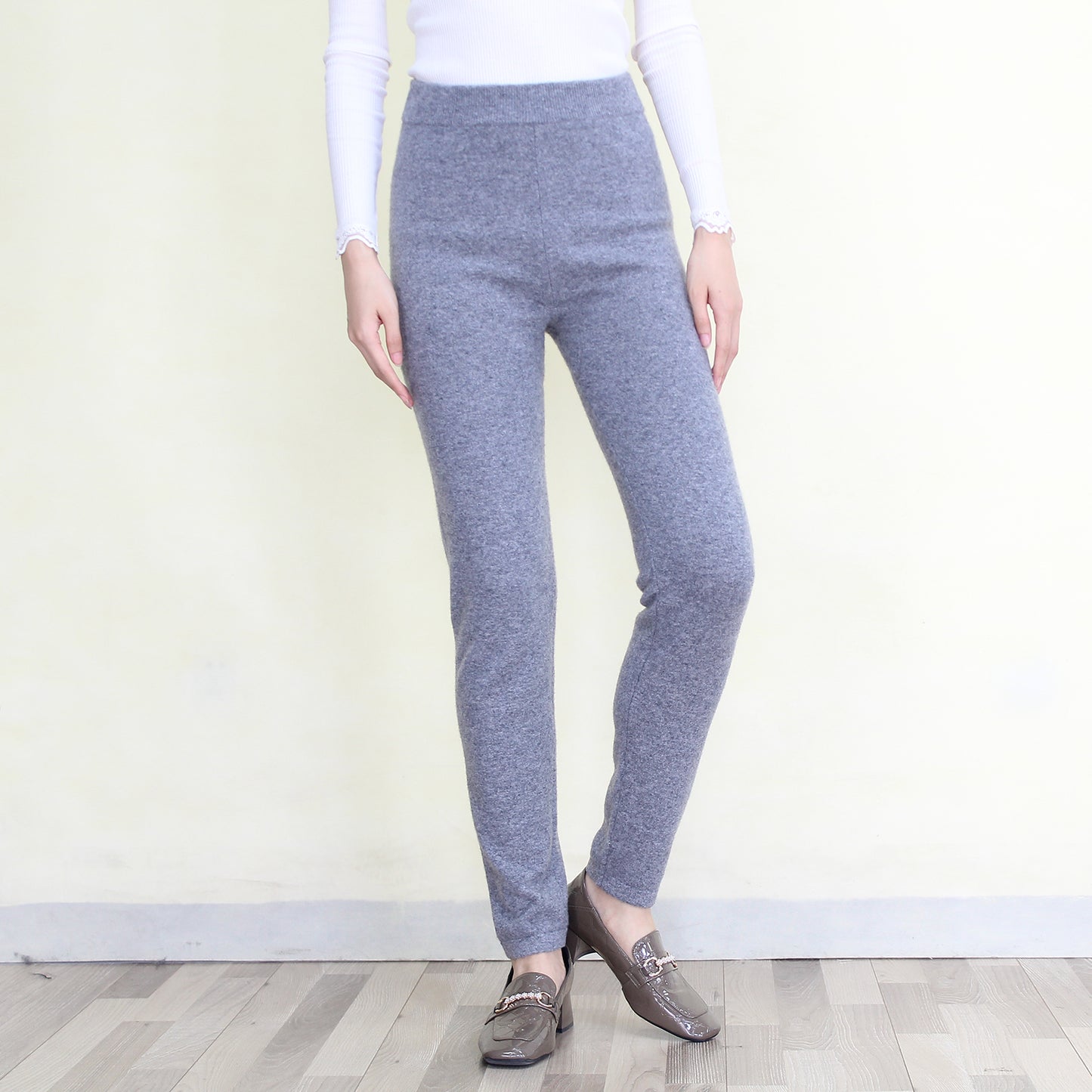 Women's cashmere pants