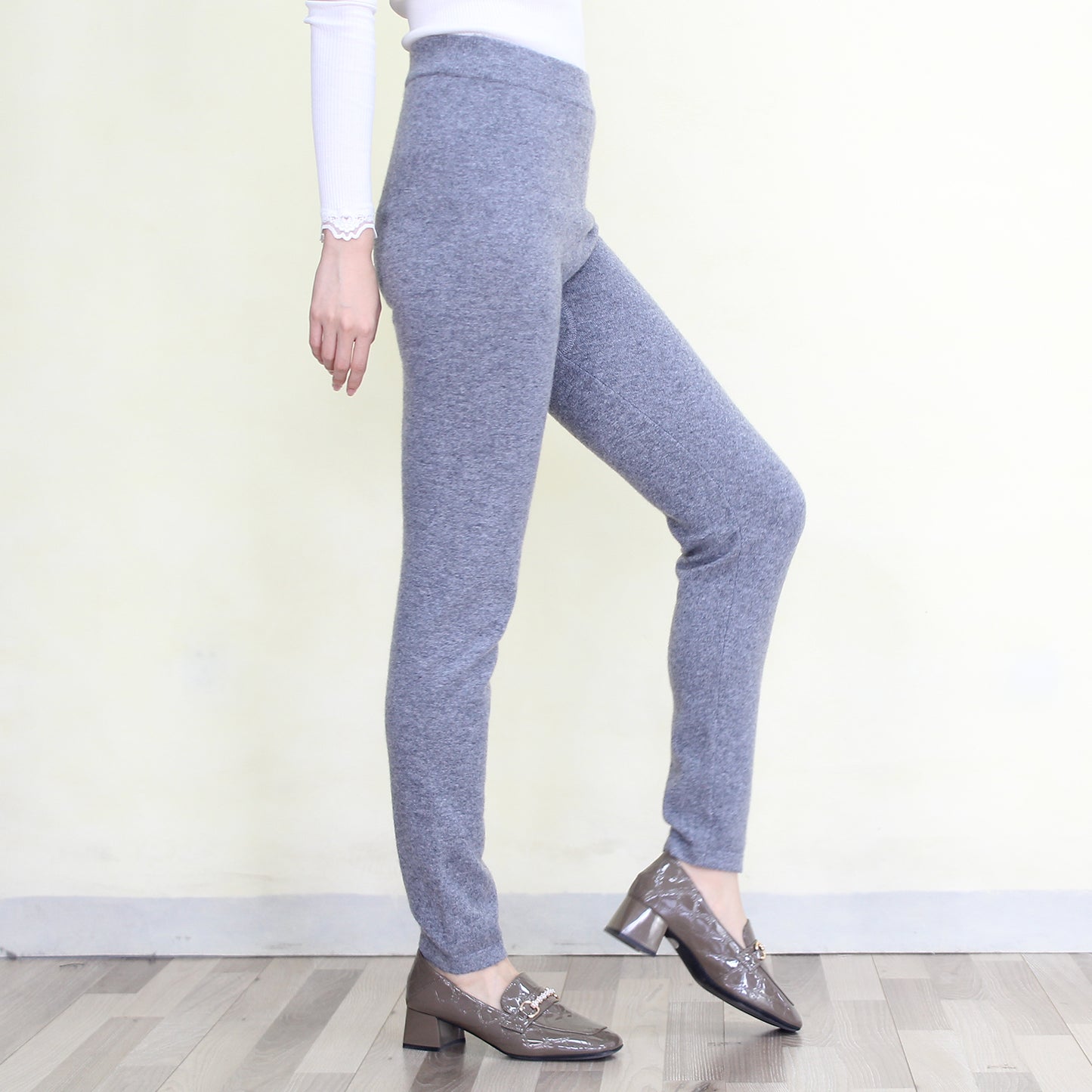 Women's cashmere pants