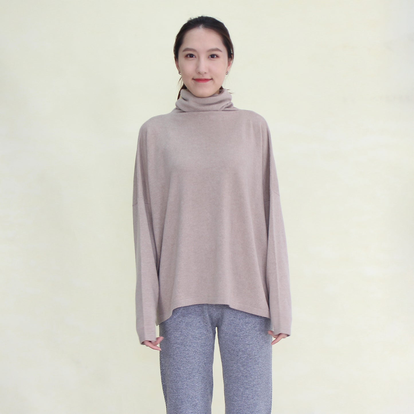 Women's cashmere pullover with mink