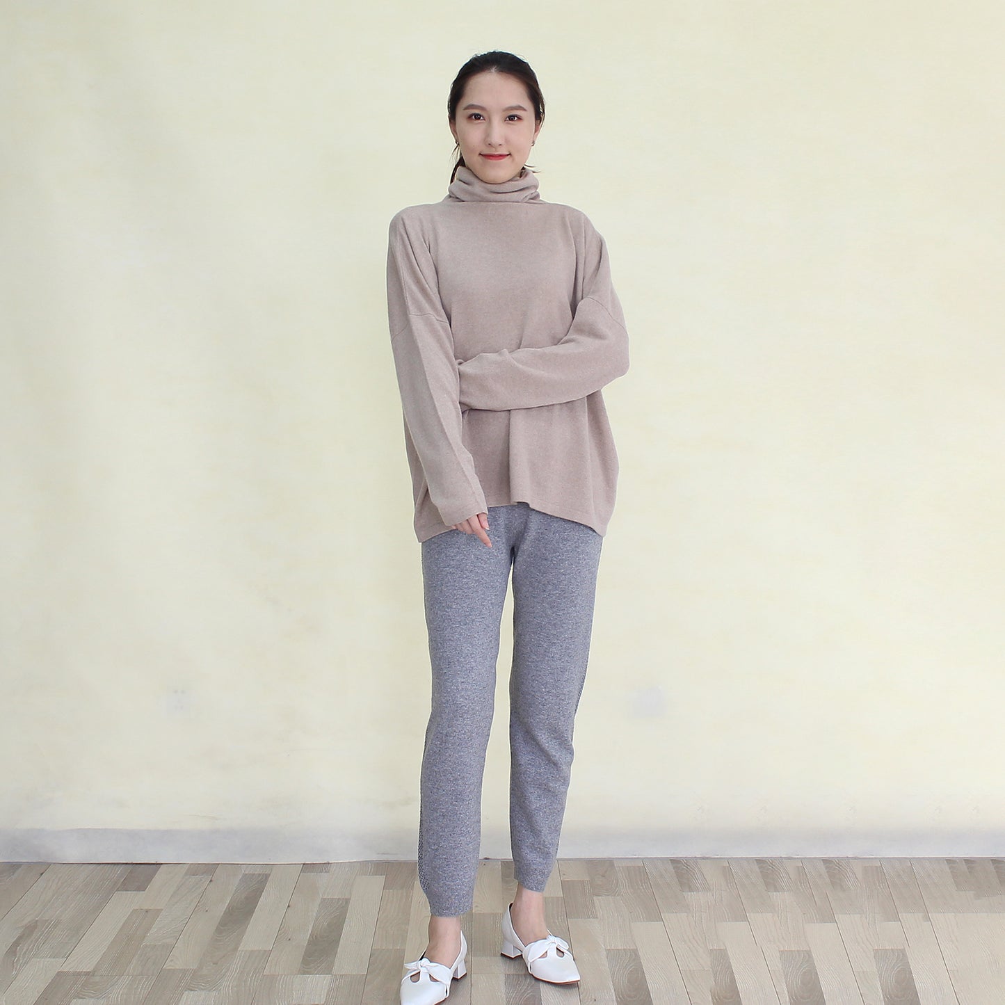 Women's cashmere pullover with mink