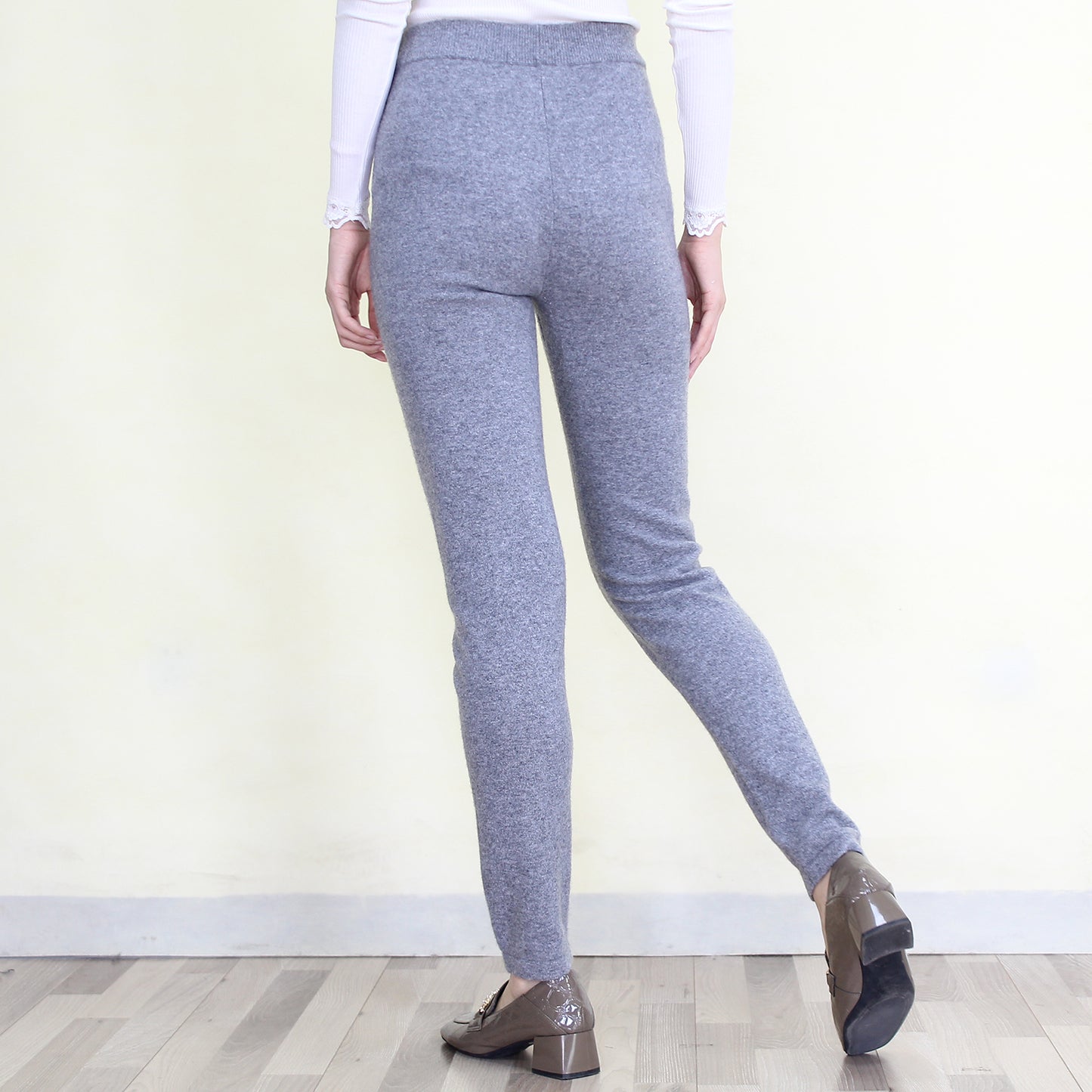 Women's cashmere pants