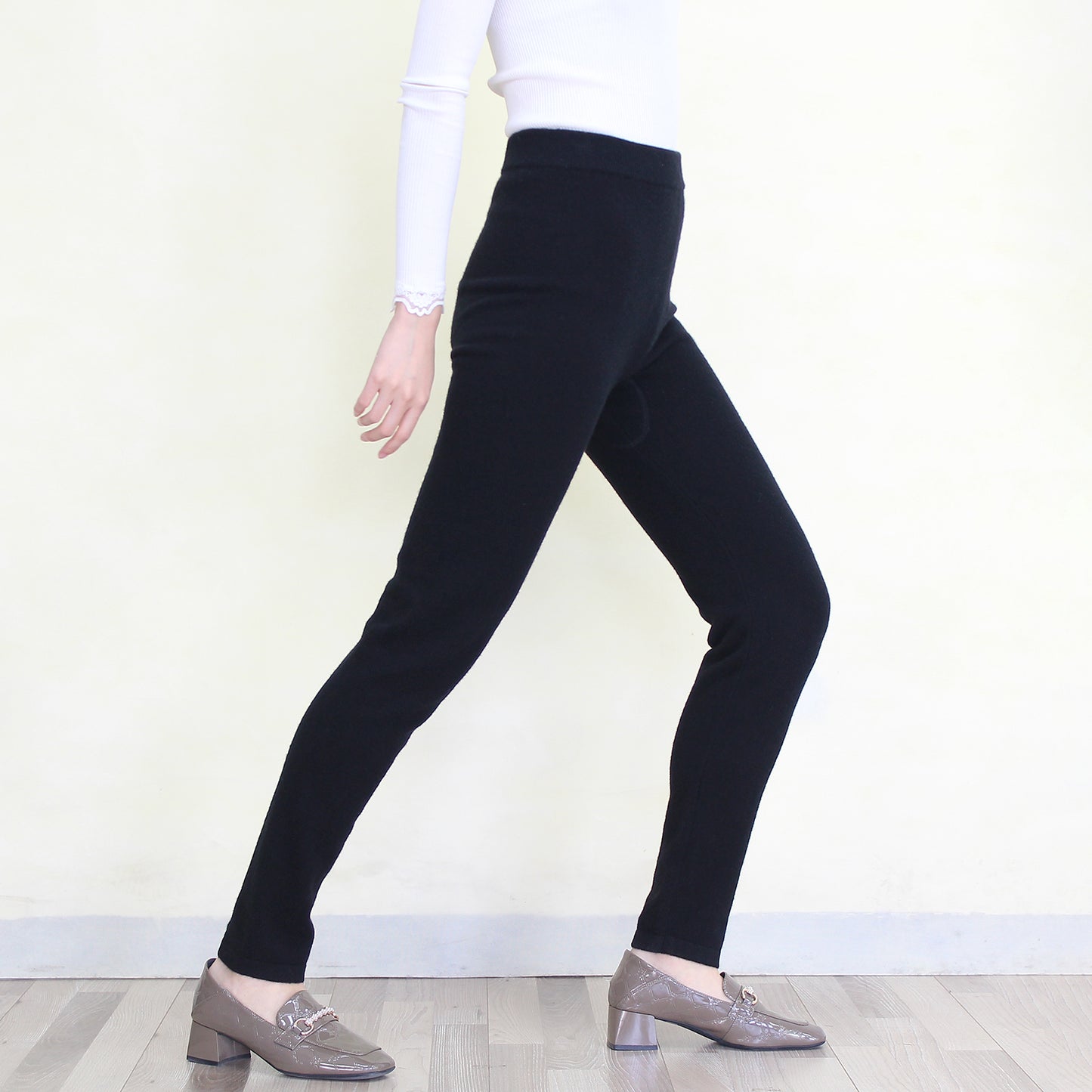 Women's cashmere pants