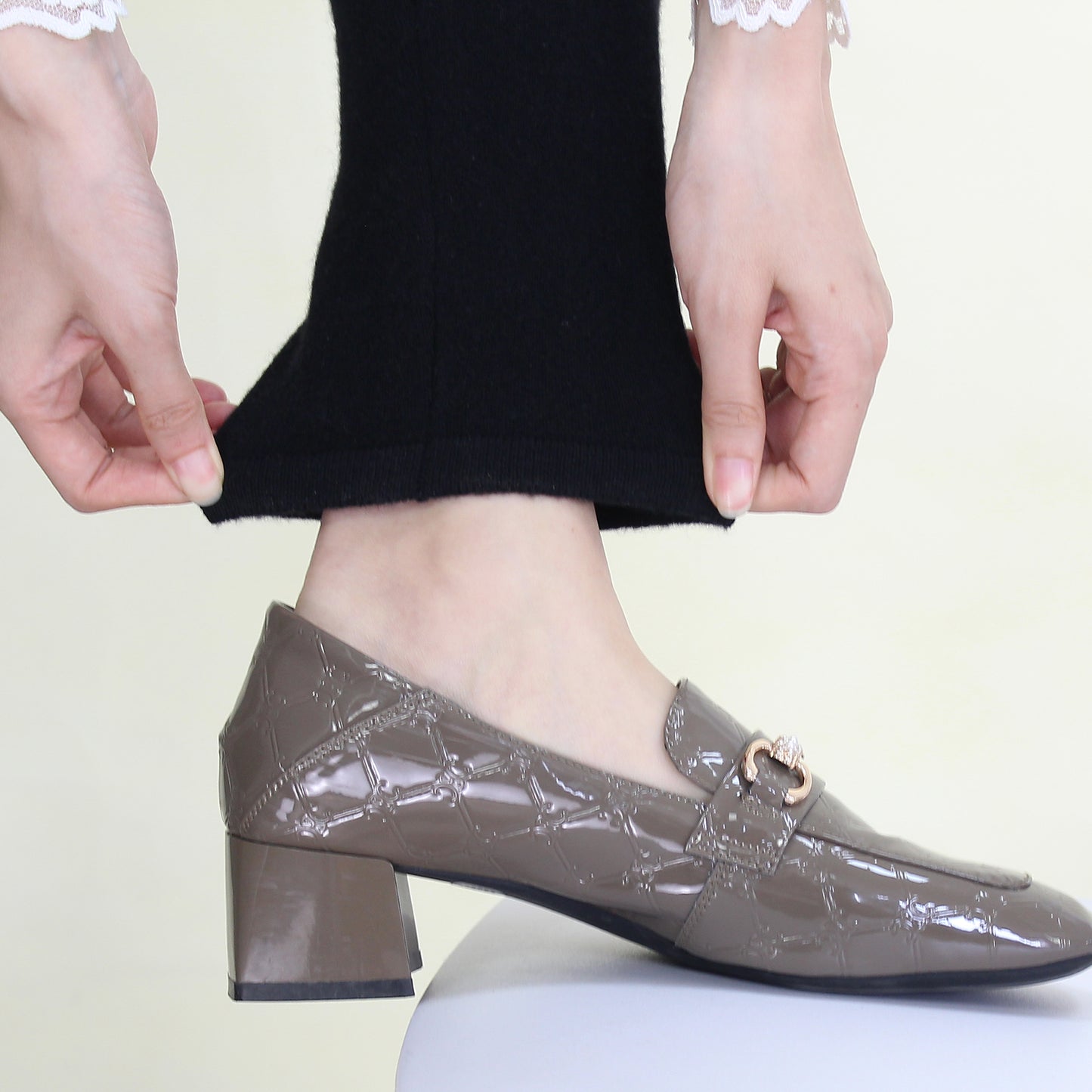 Women's cashmere pants
