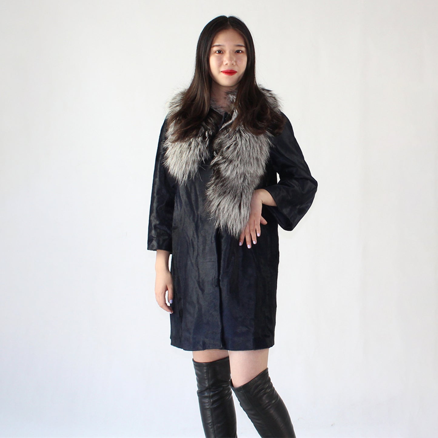 Women's calfskin coat with fox fur