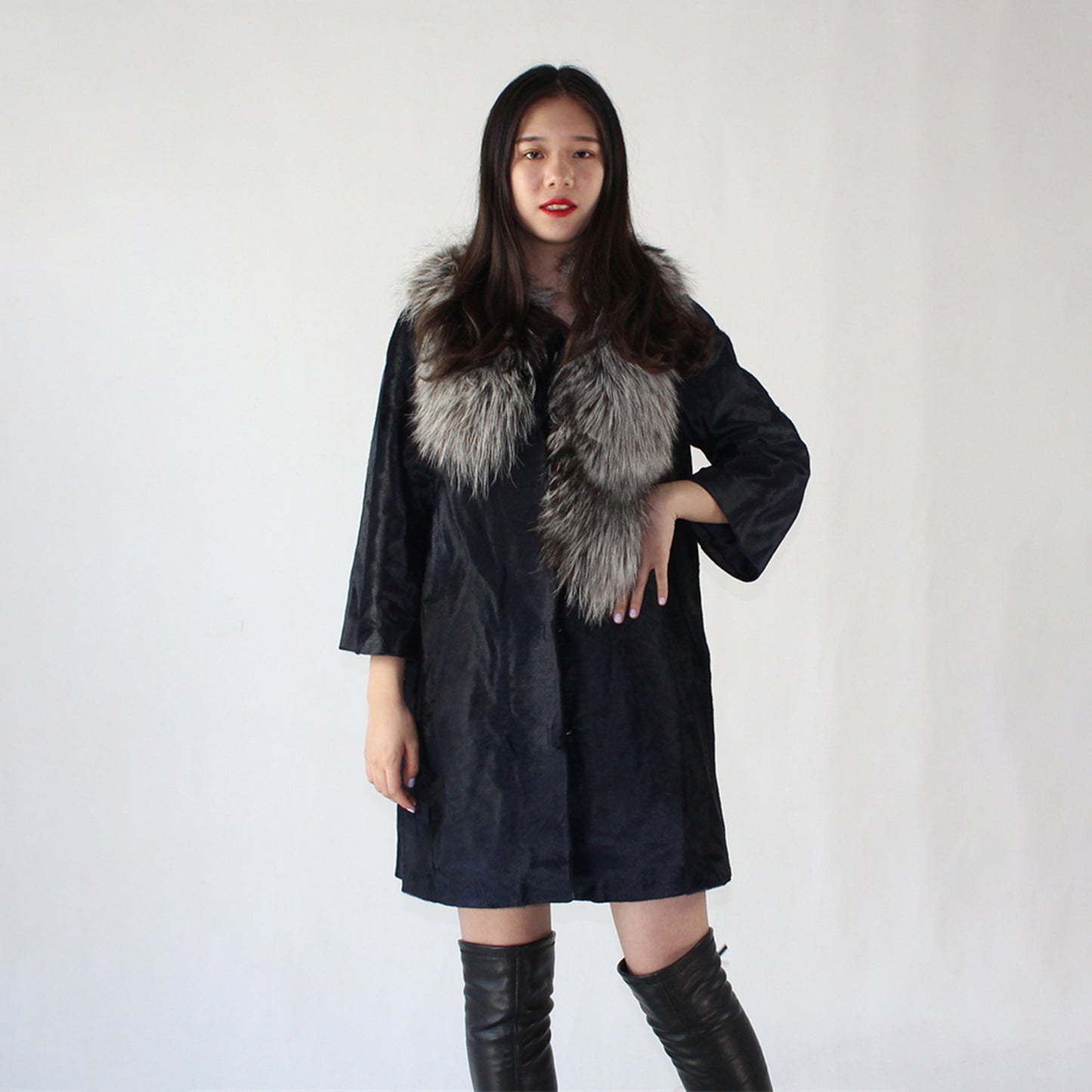 Women's calfskin coat with fox fur