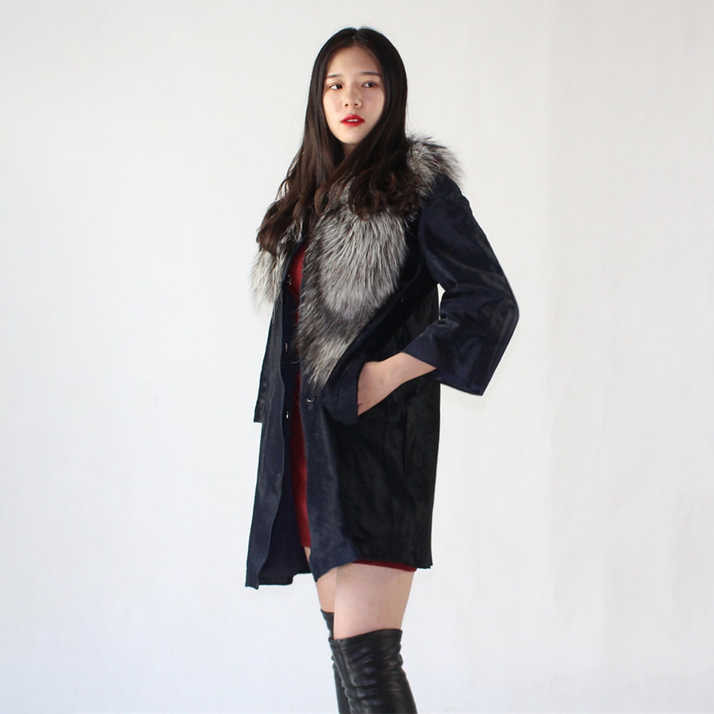 Women's calfskin coat with fox fur
